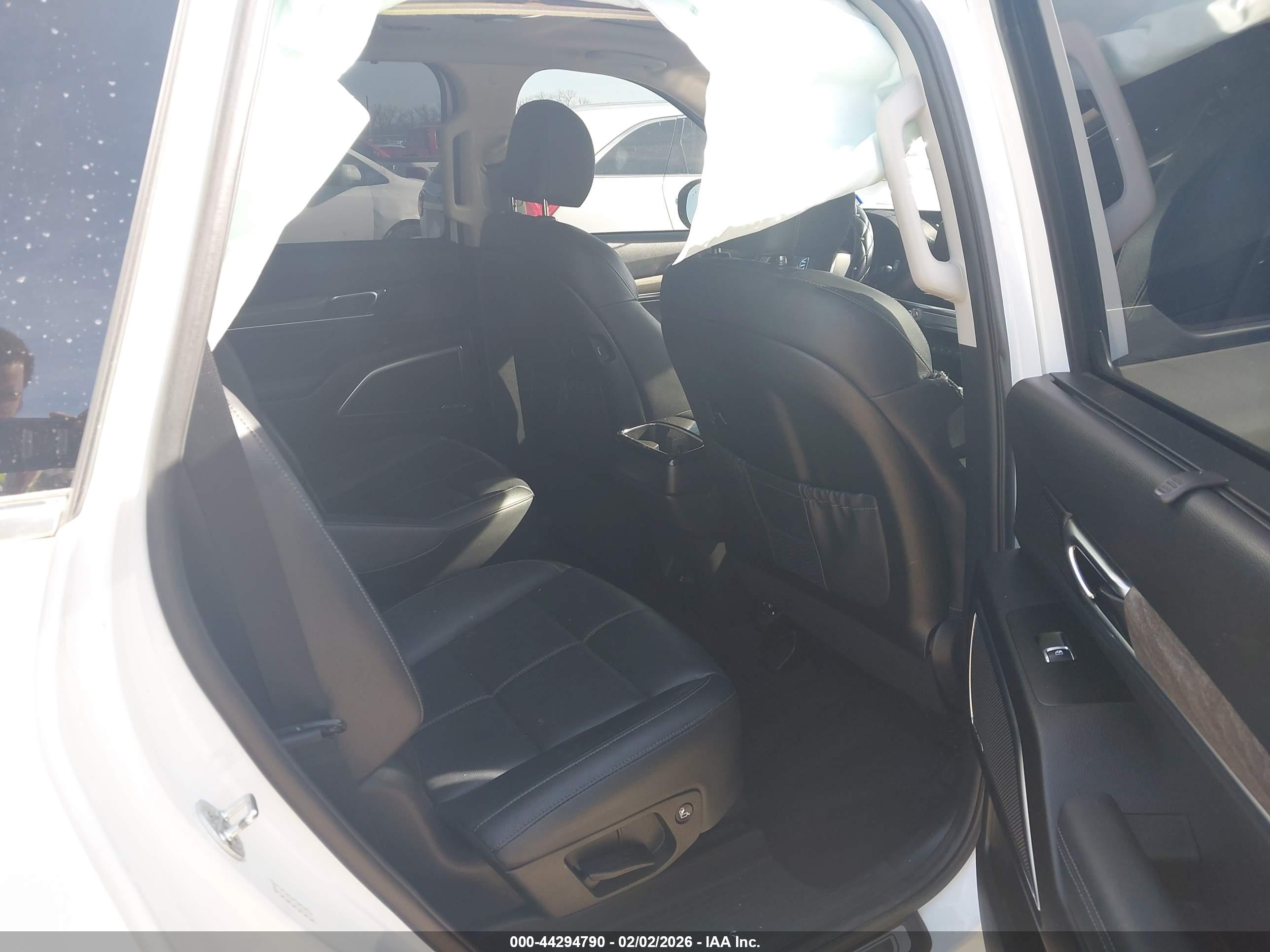 KIA TELLURIDE image 8