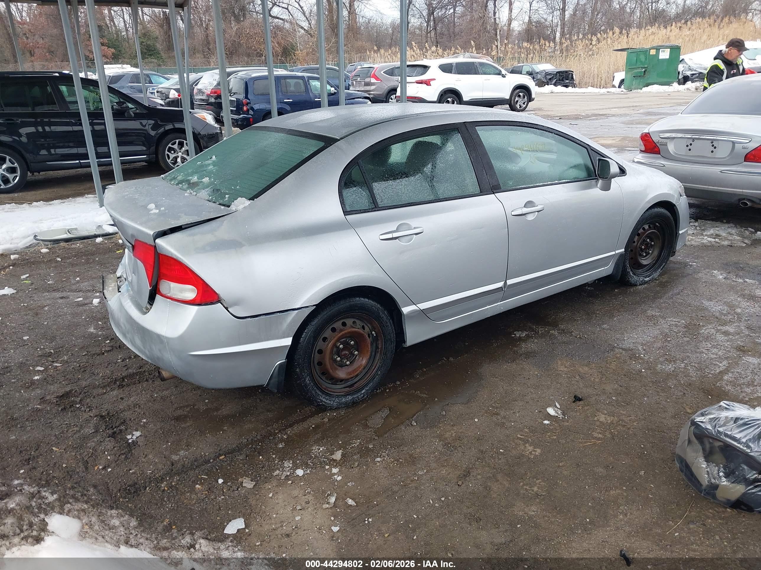 HONDA CIVIC image 4