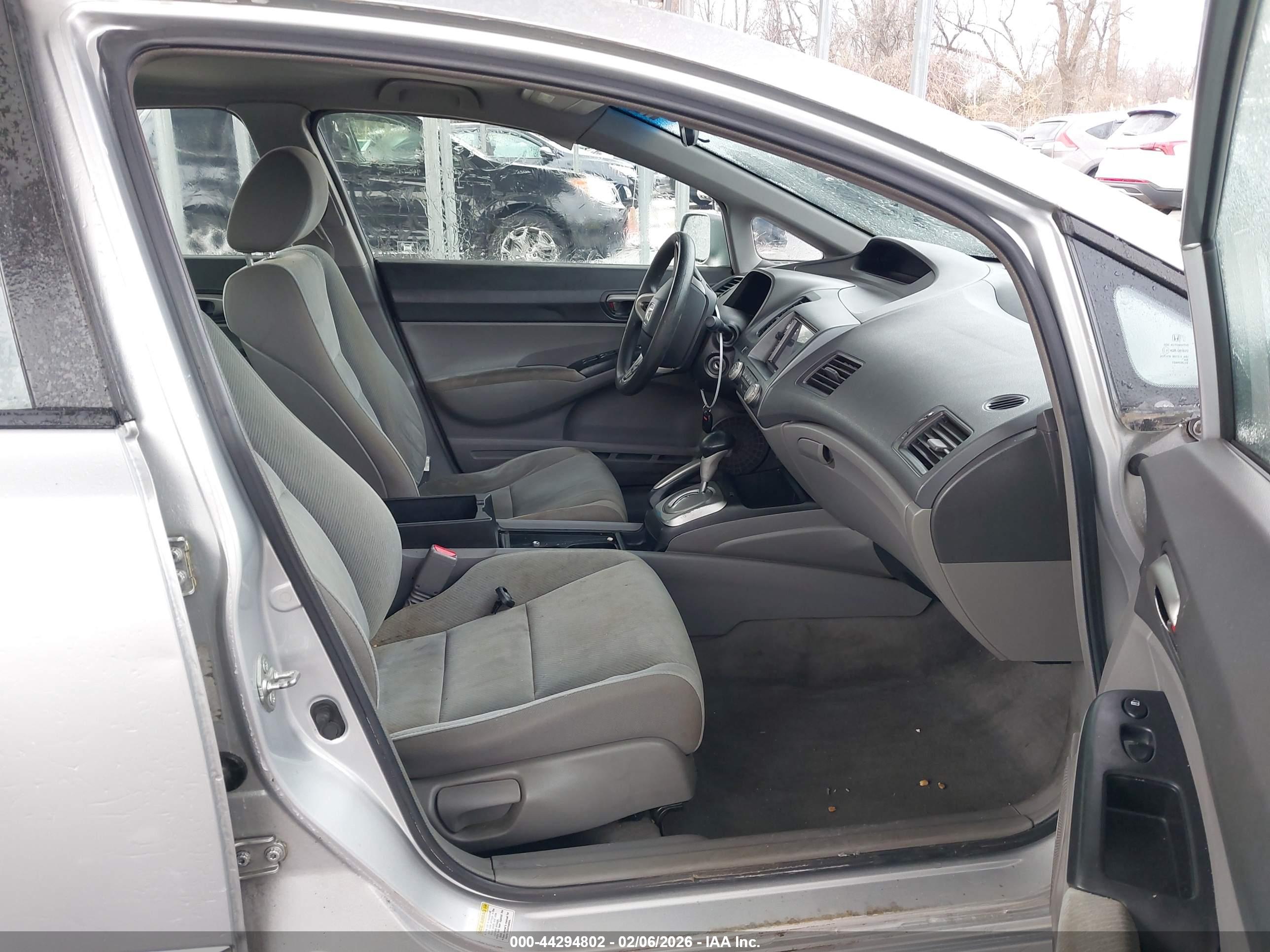 HONDA CIVIC image 5