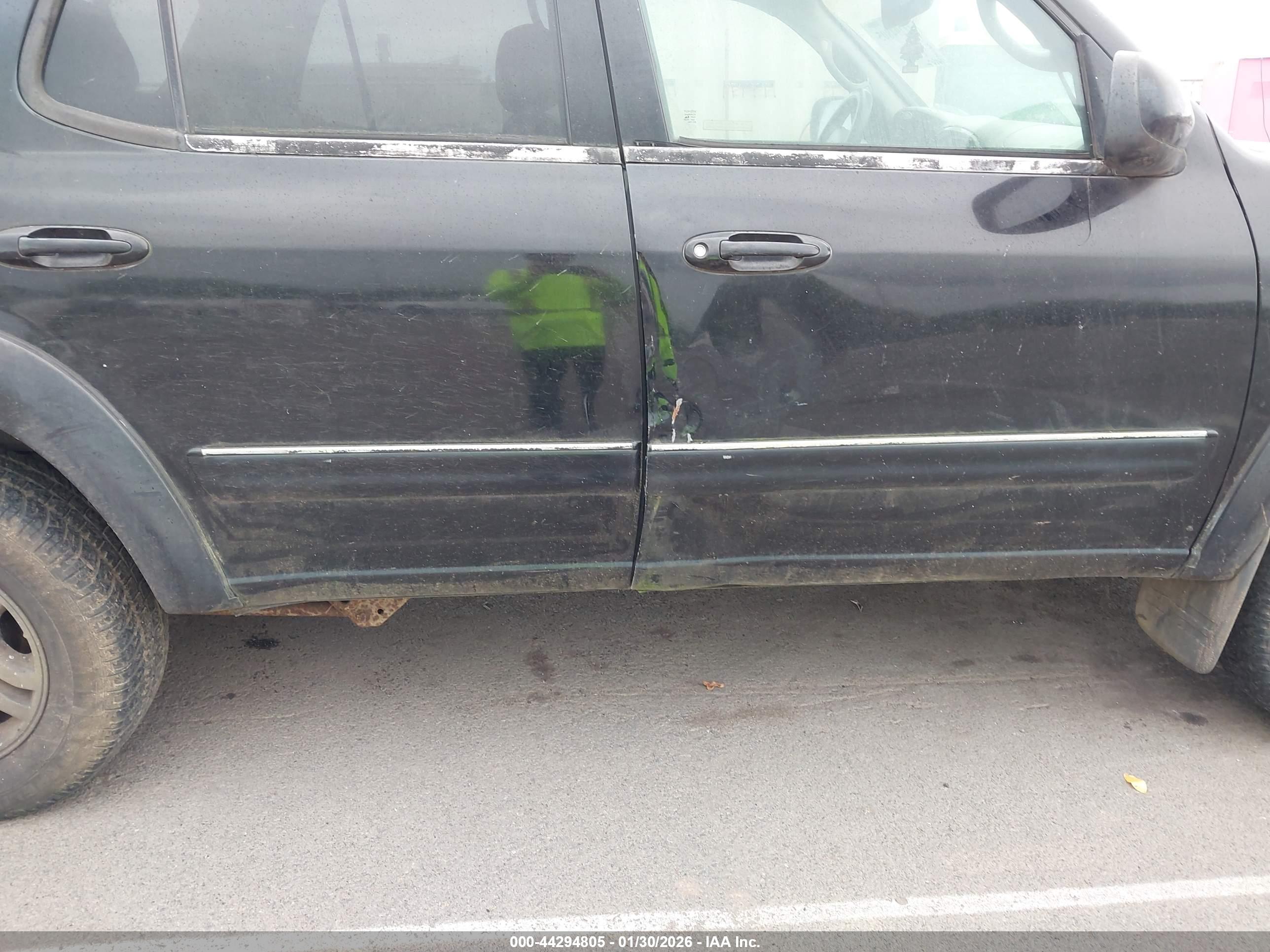 TOYOTA SEQUOIA image 6