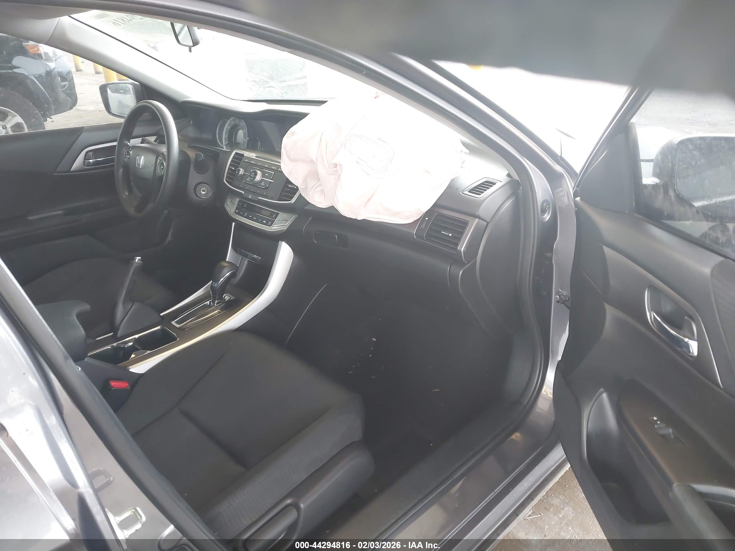 HONDA ACCORD image 5