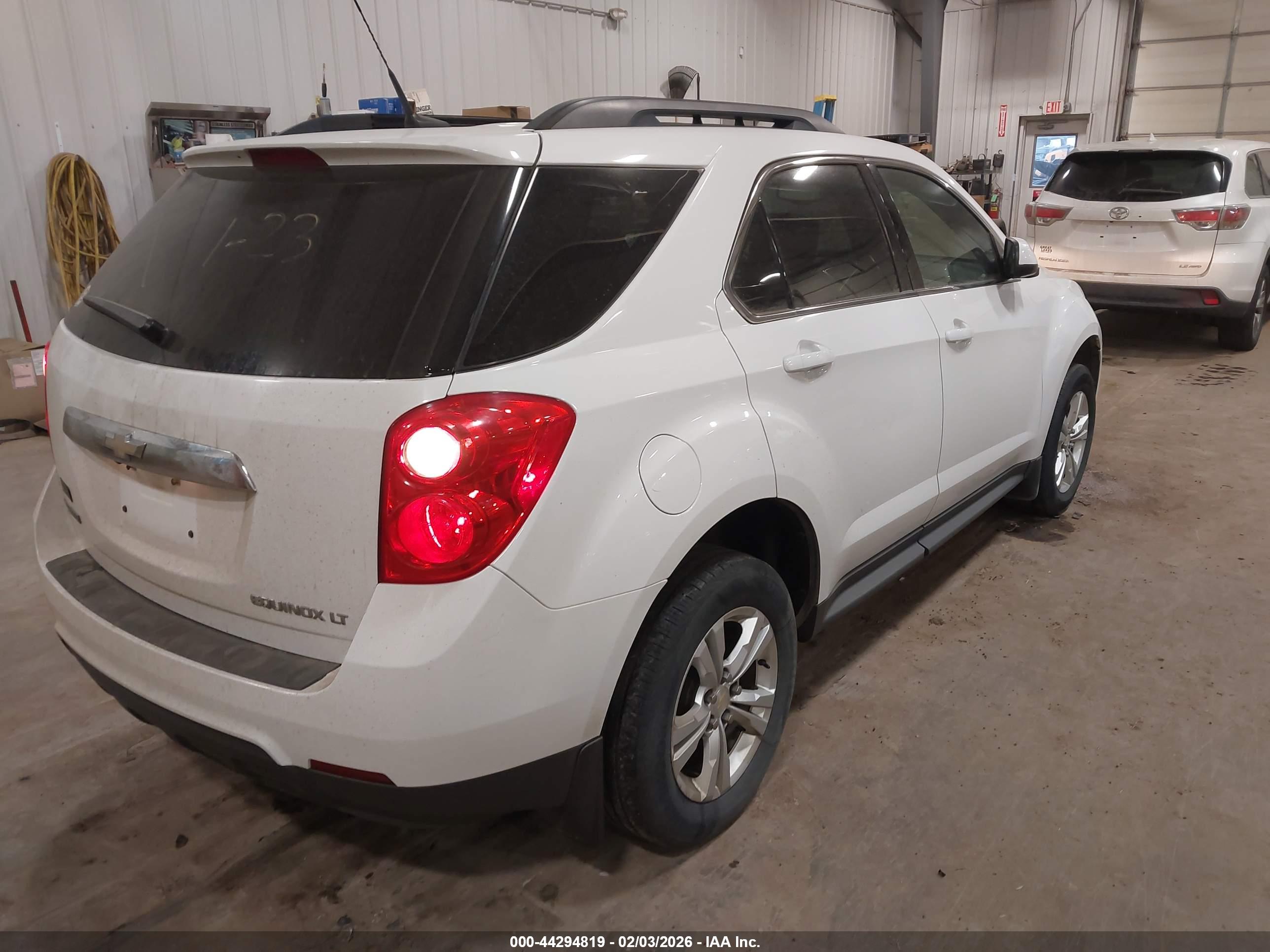 CHEVROLET EQUINOX image 4