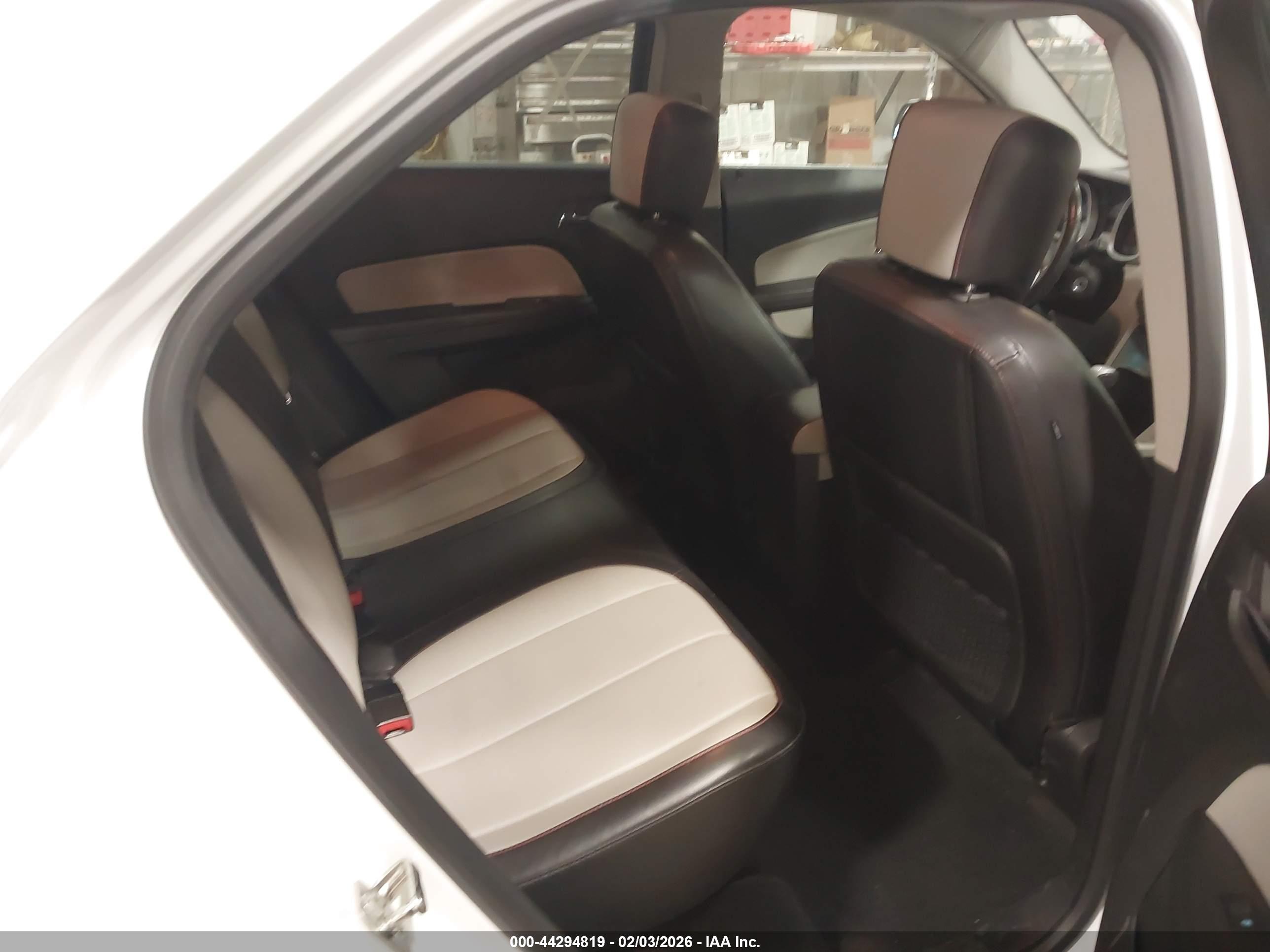CHEVROLET EQUINOX image 8