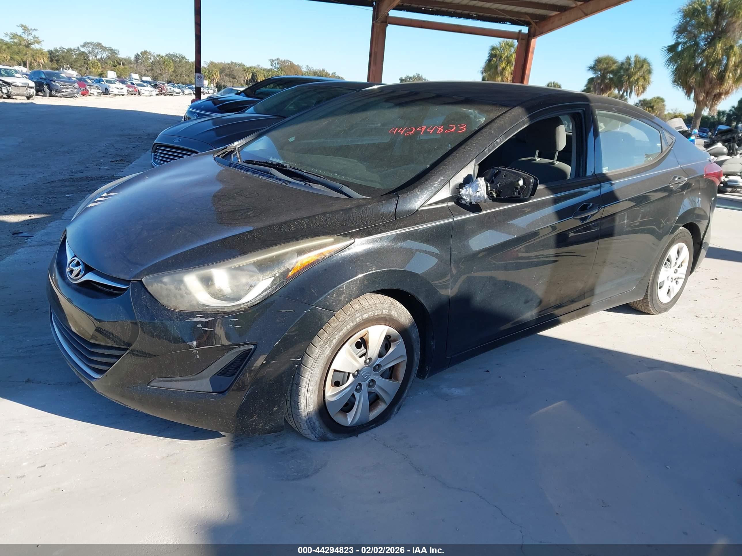 HYUNDAI ELANTRA image 2