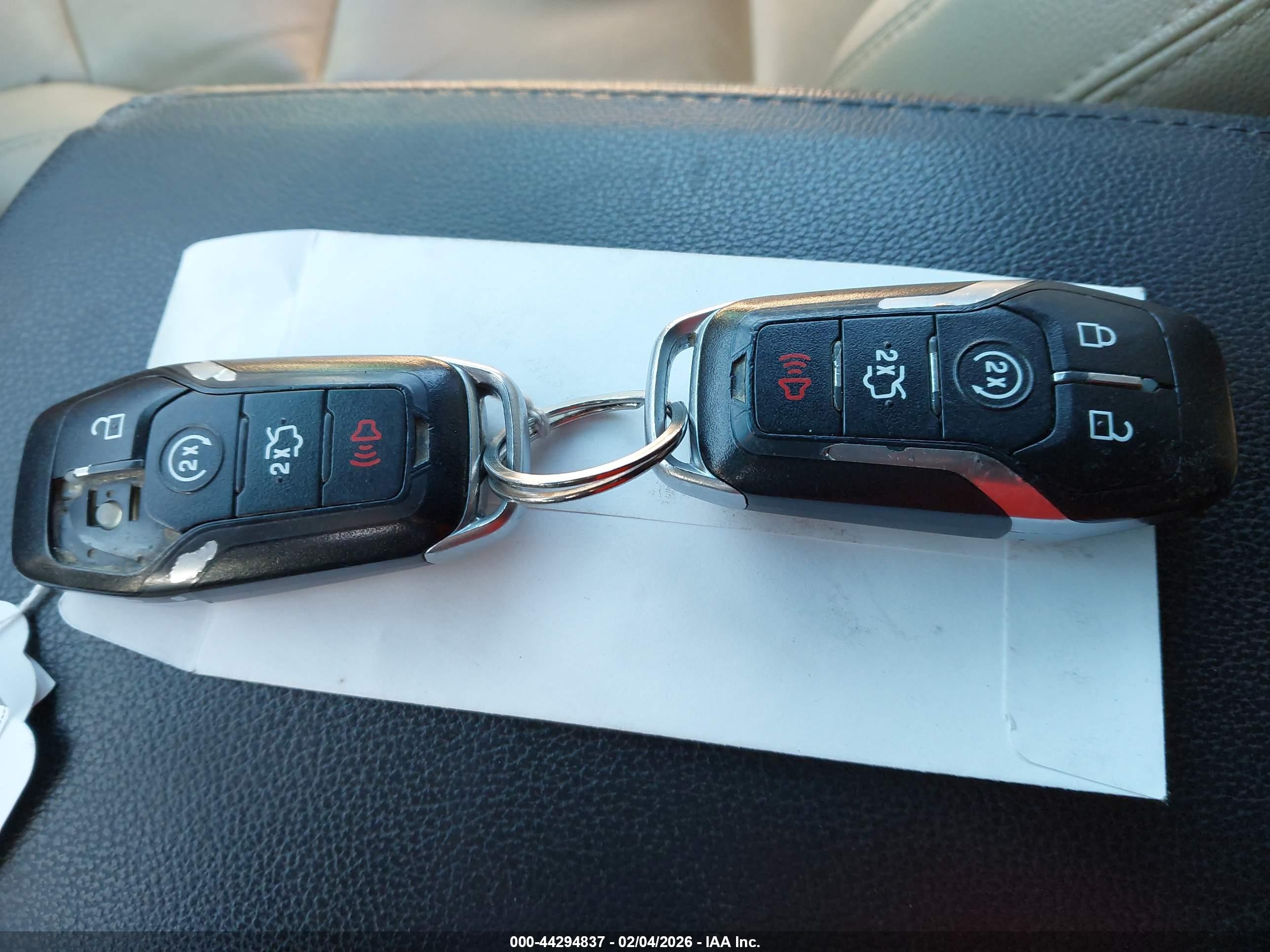 FORD EXPLORER image 11
