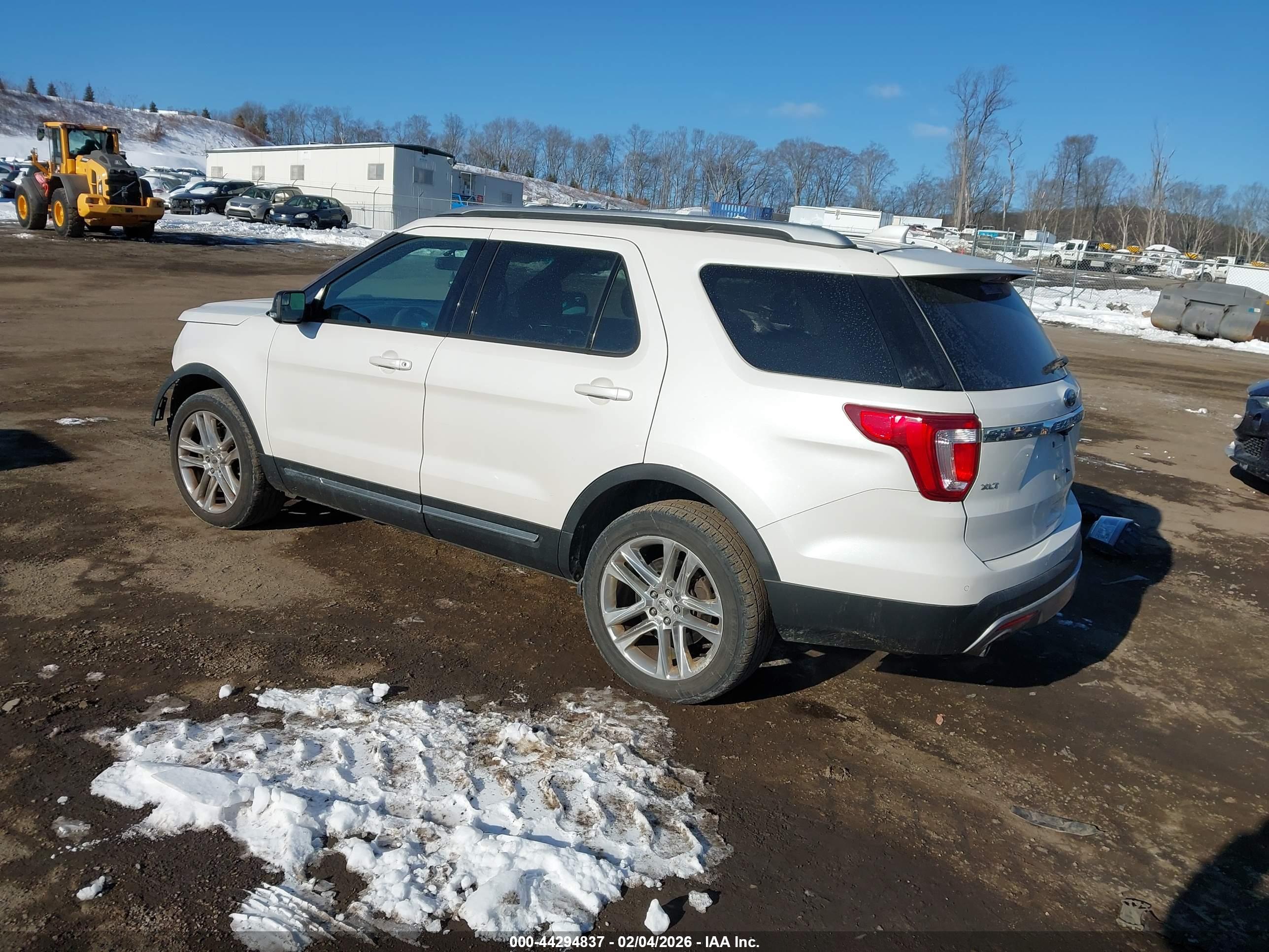 FORD EXPLORER image 3