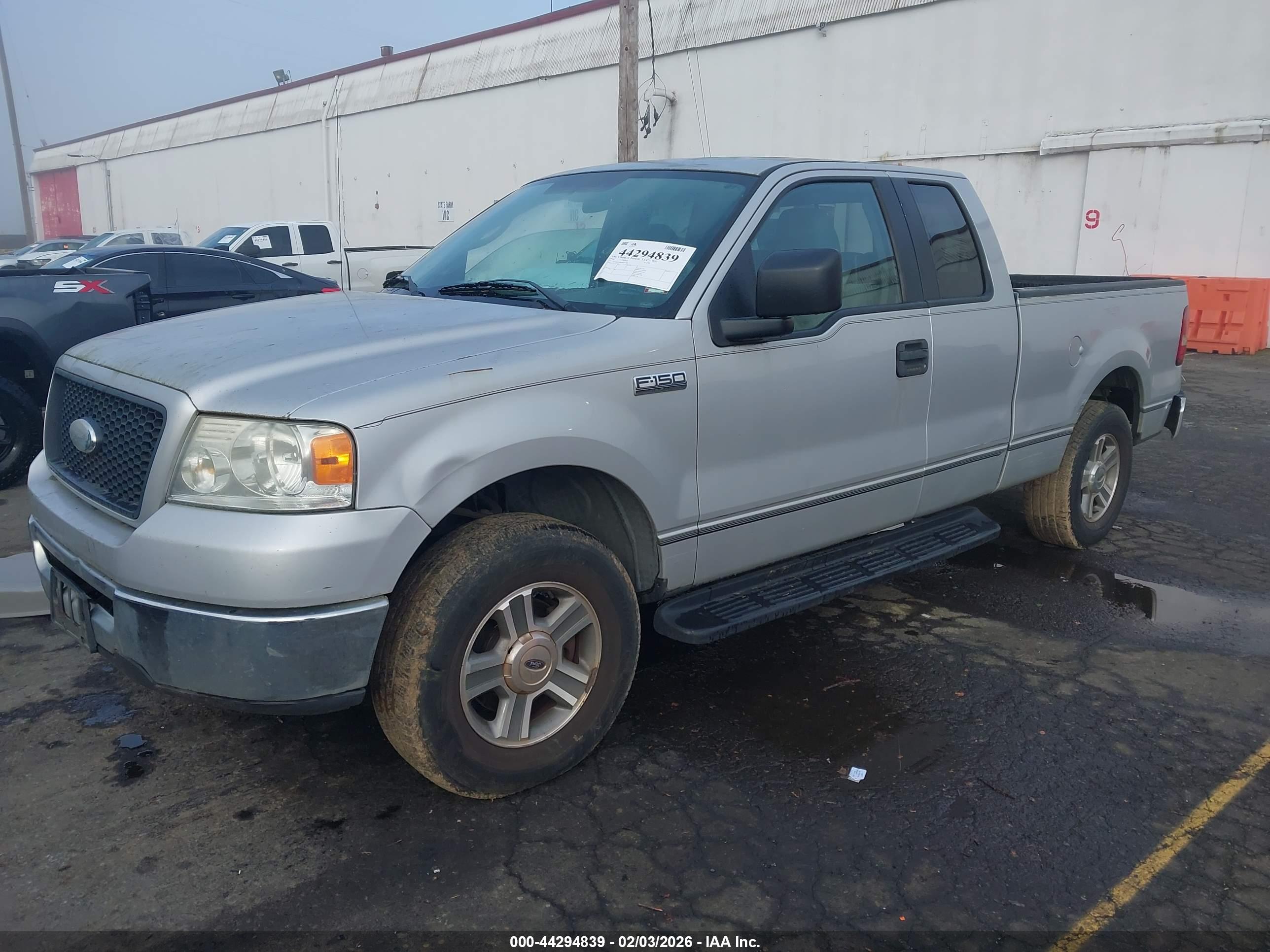 FORD F-150 image 2