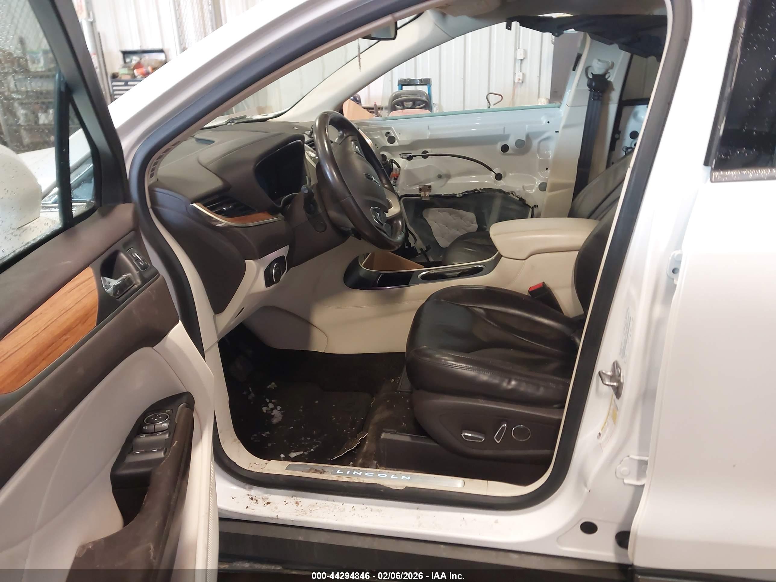 LINCOLN MKC image 5