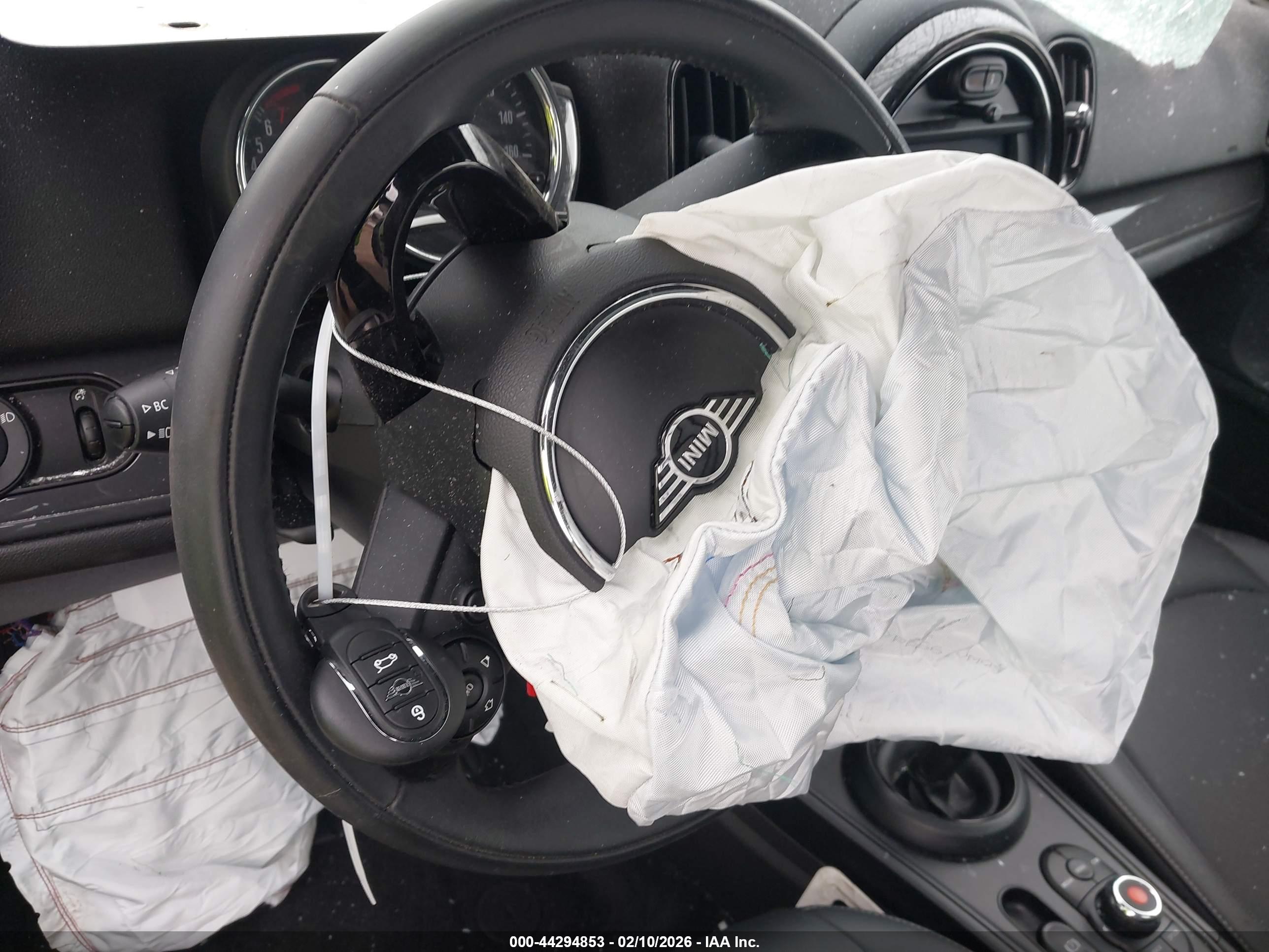 MINI COUNTRYMAN image 11