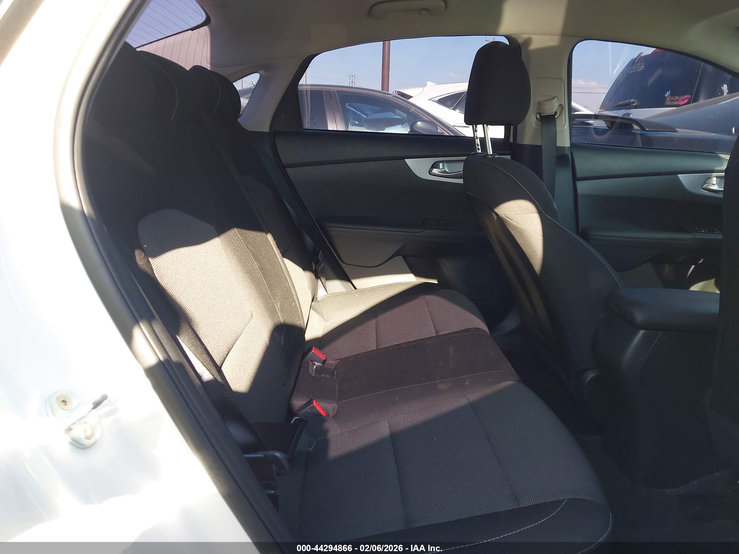 KIA FORTE image 8