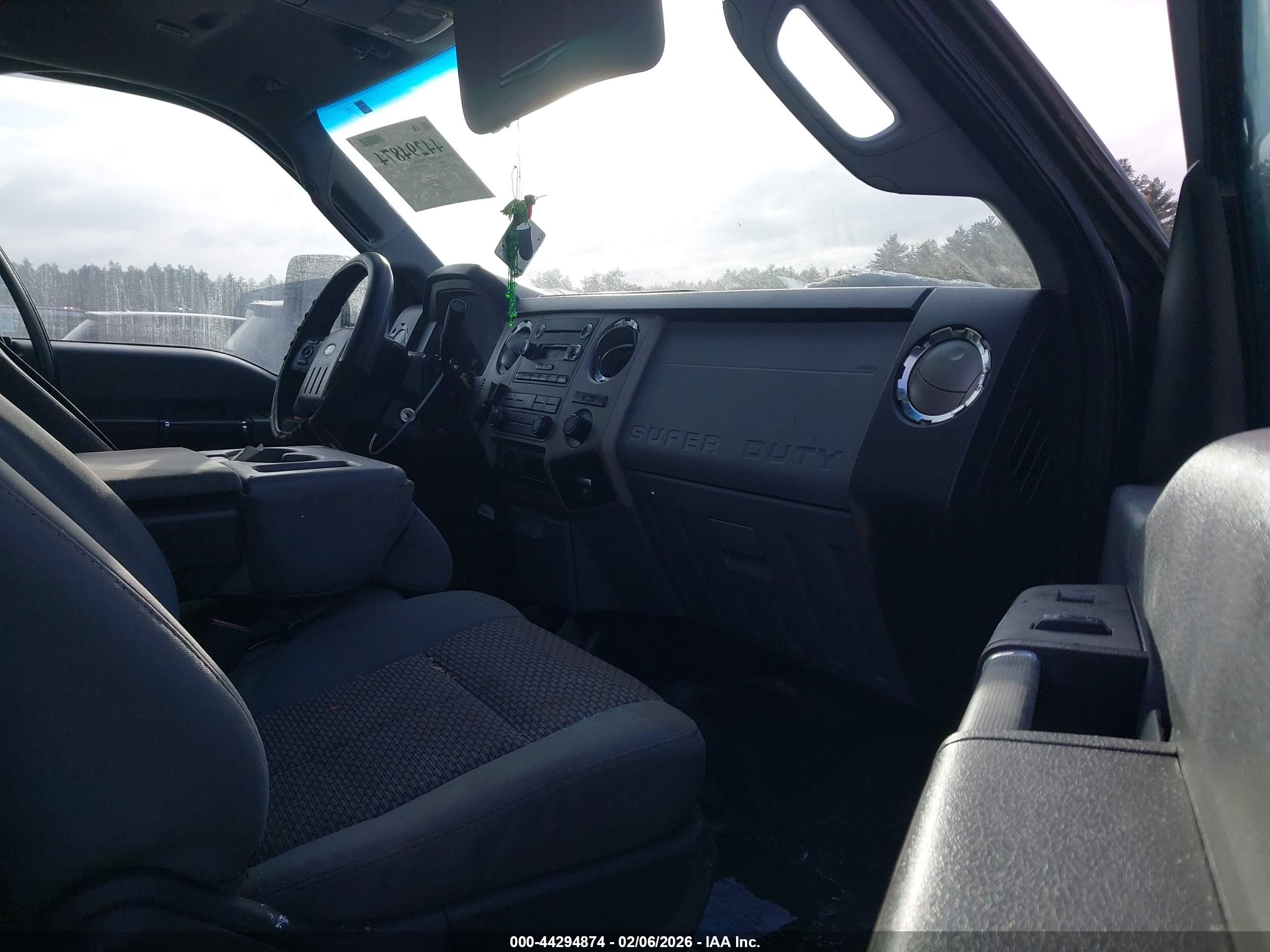 FORD SUPER image 5