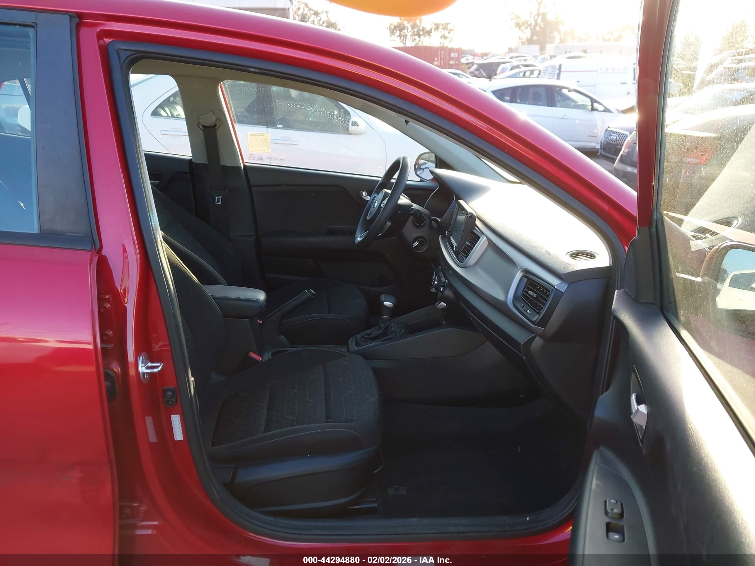 KIA RIO image 5