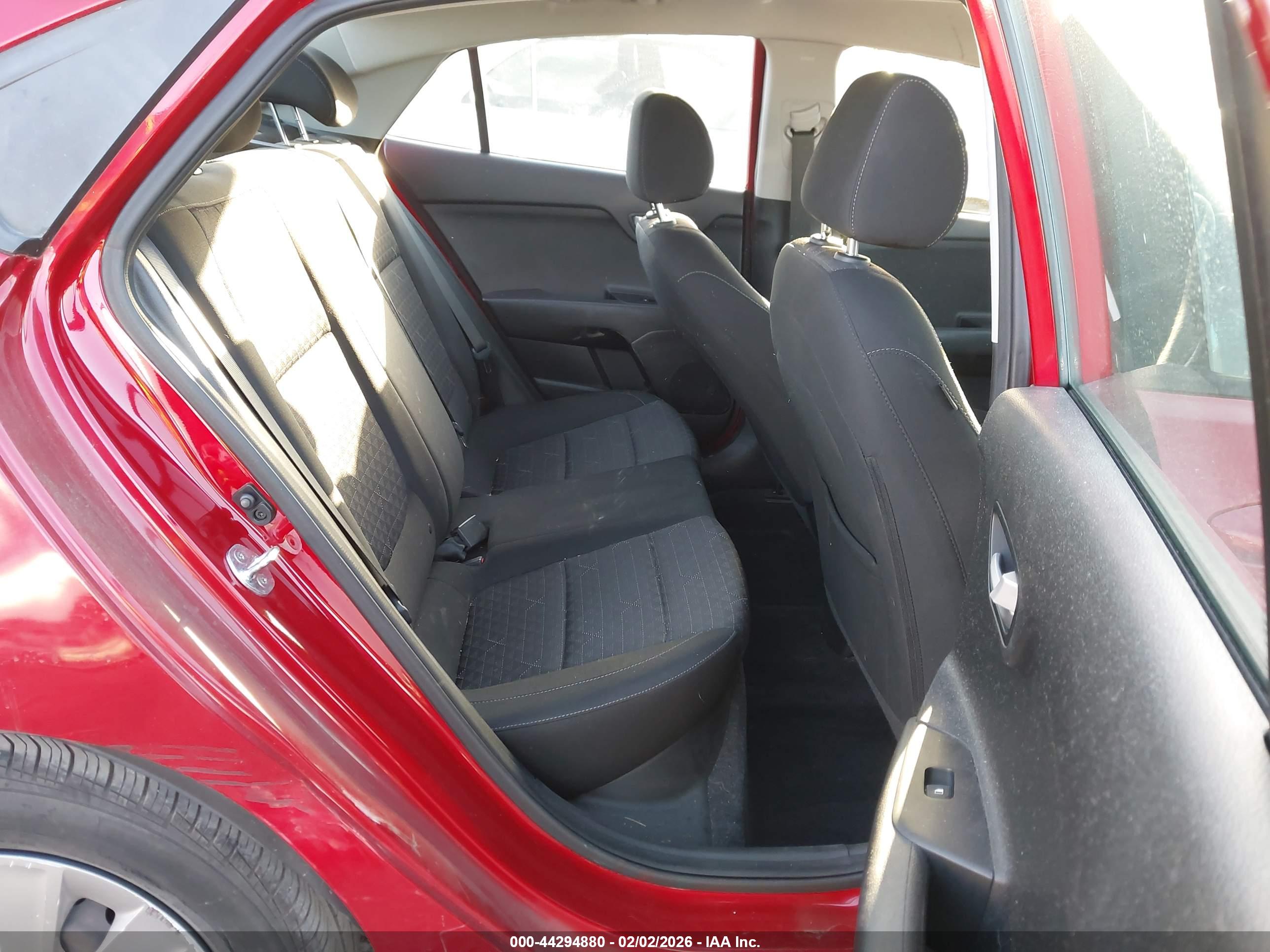 KIA RIO image 8