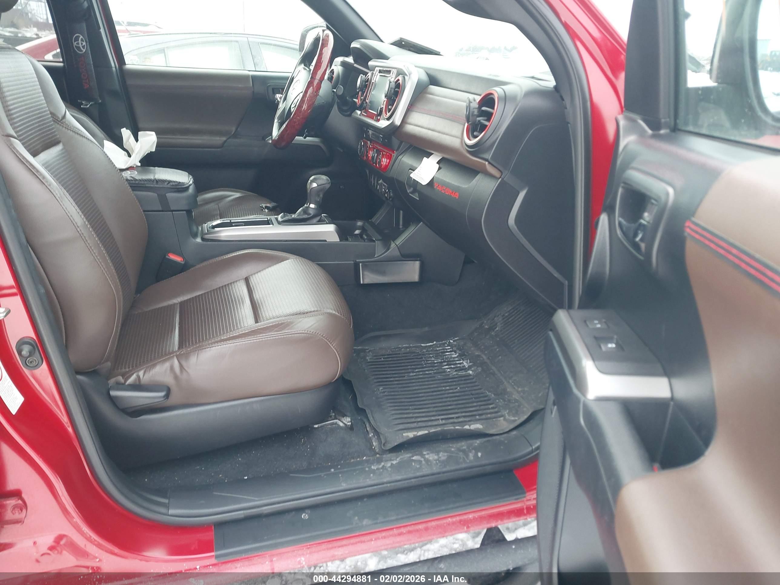 TOYOTA TACOMA image 5