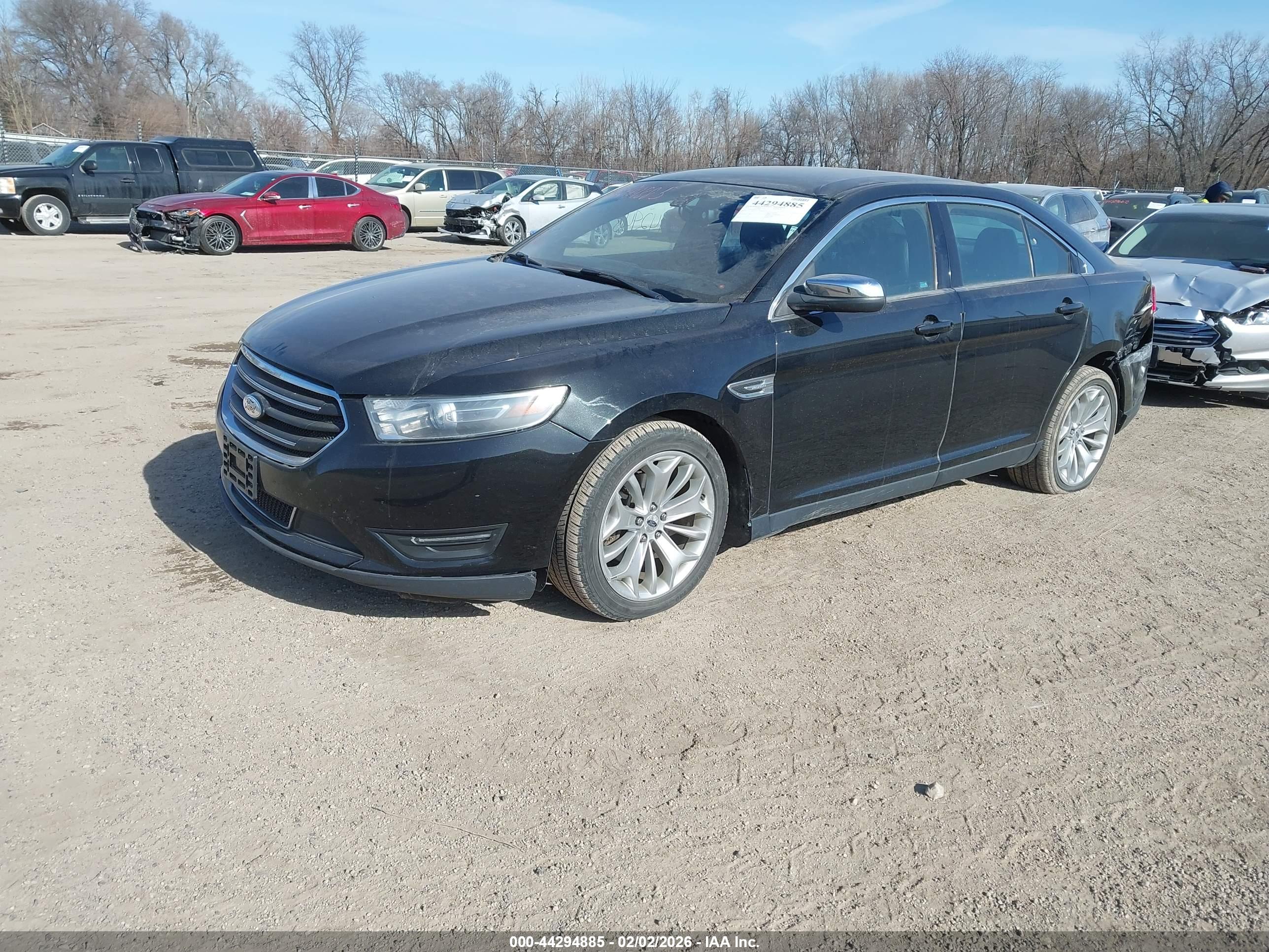 FORD TAURUS image 2
