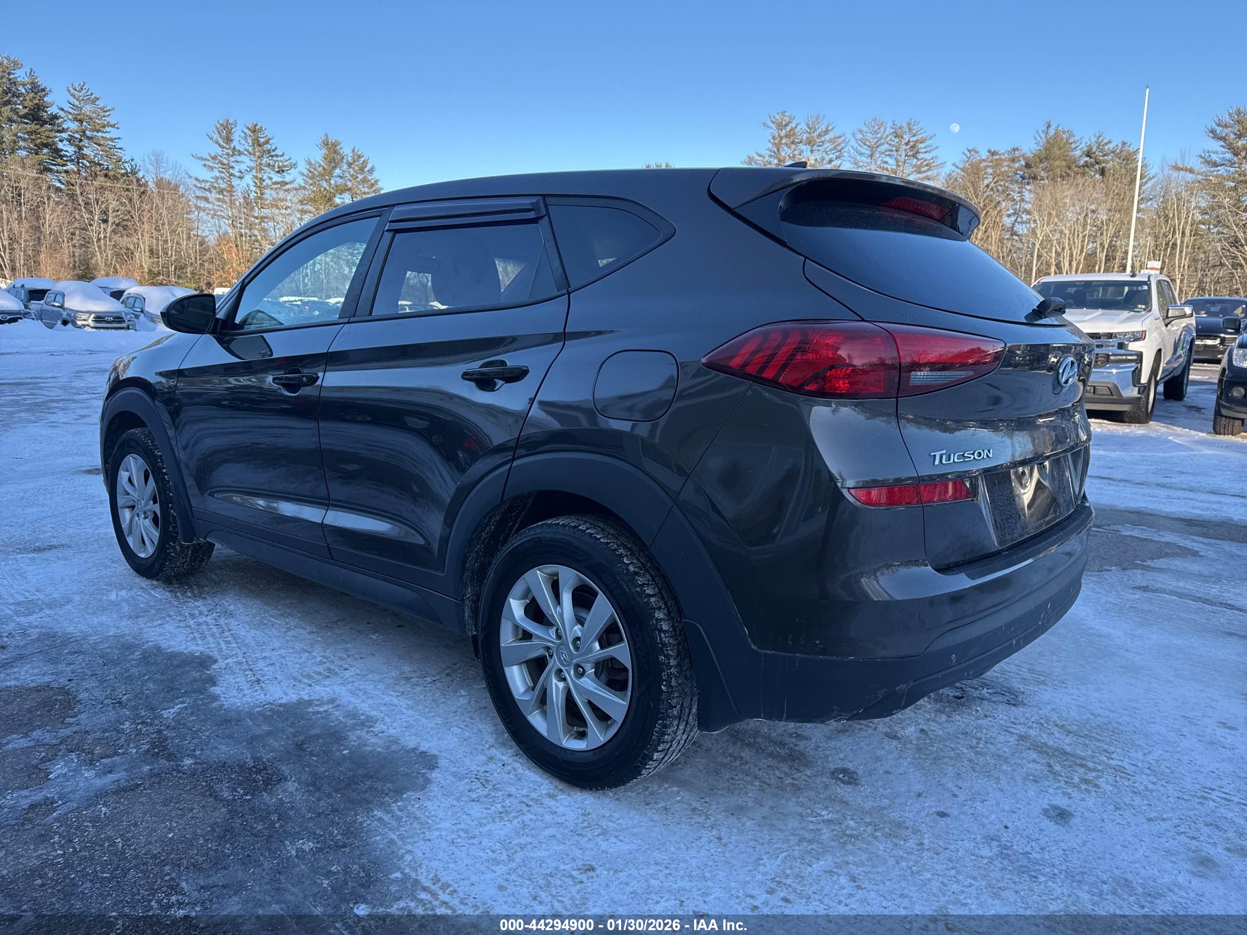 HYUNDAI TUCSON image 3