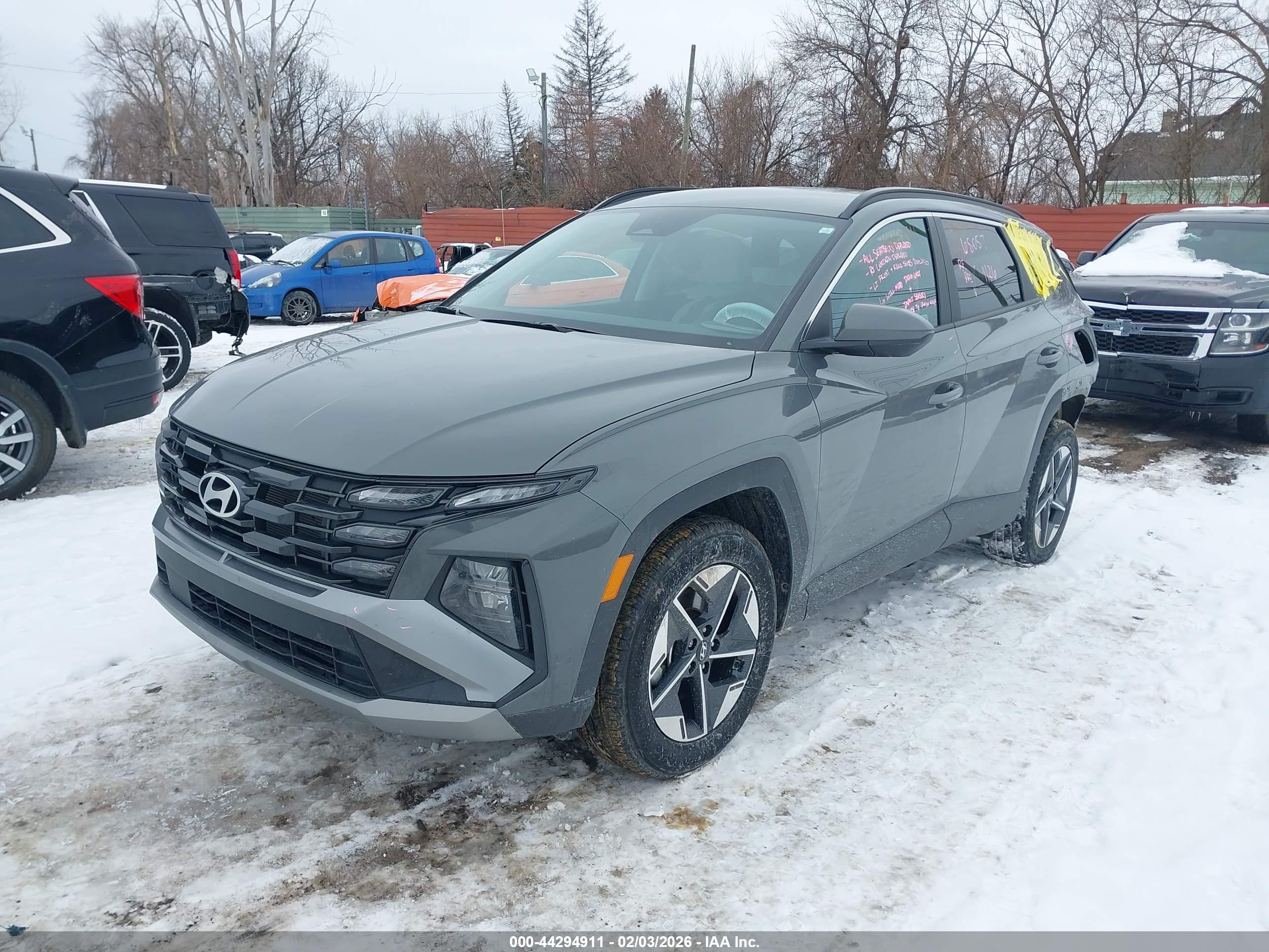 HYUNDAI TUCSON image 2