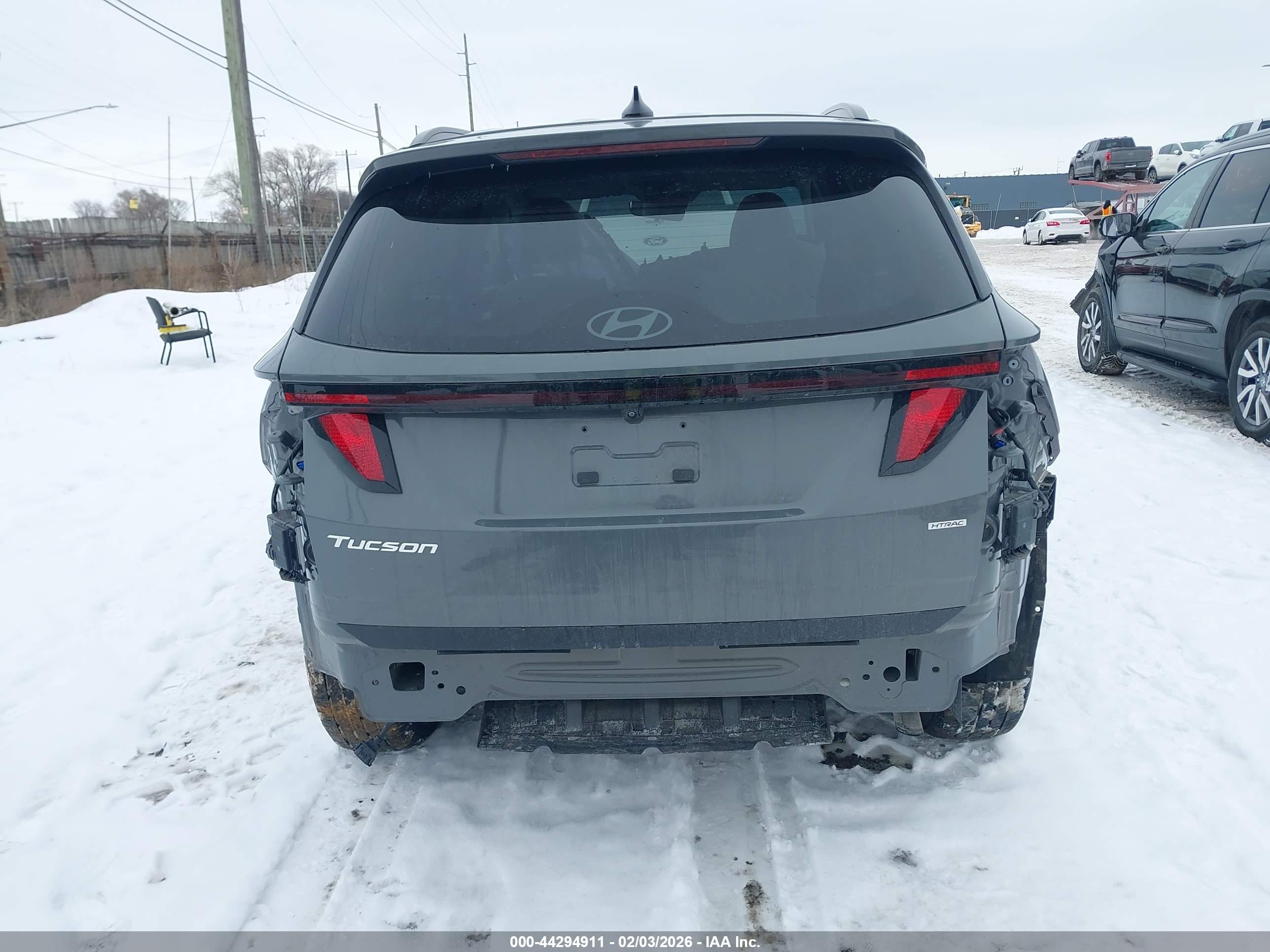 HYUNDAI TUCSON image 6