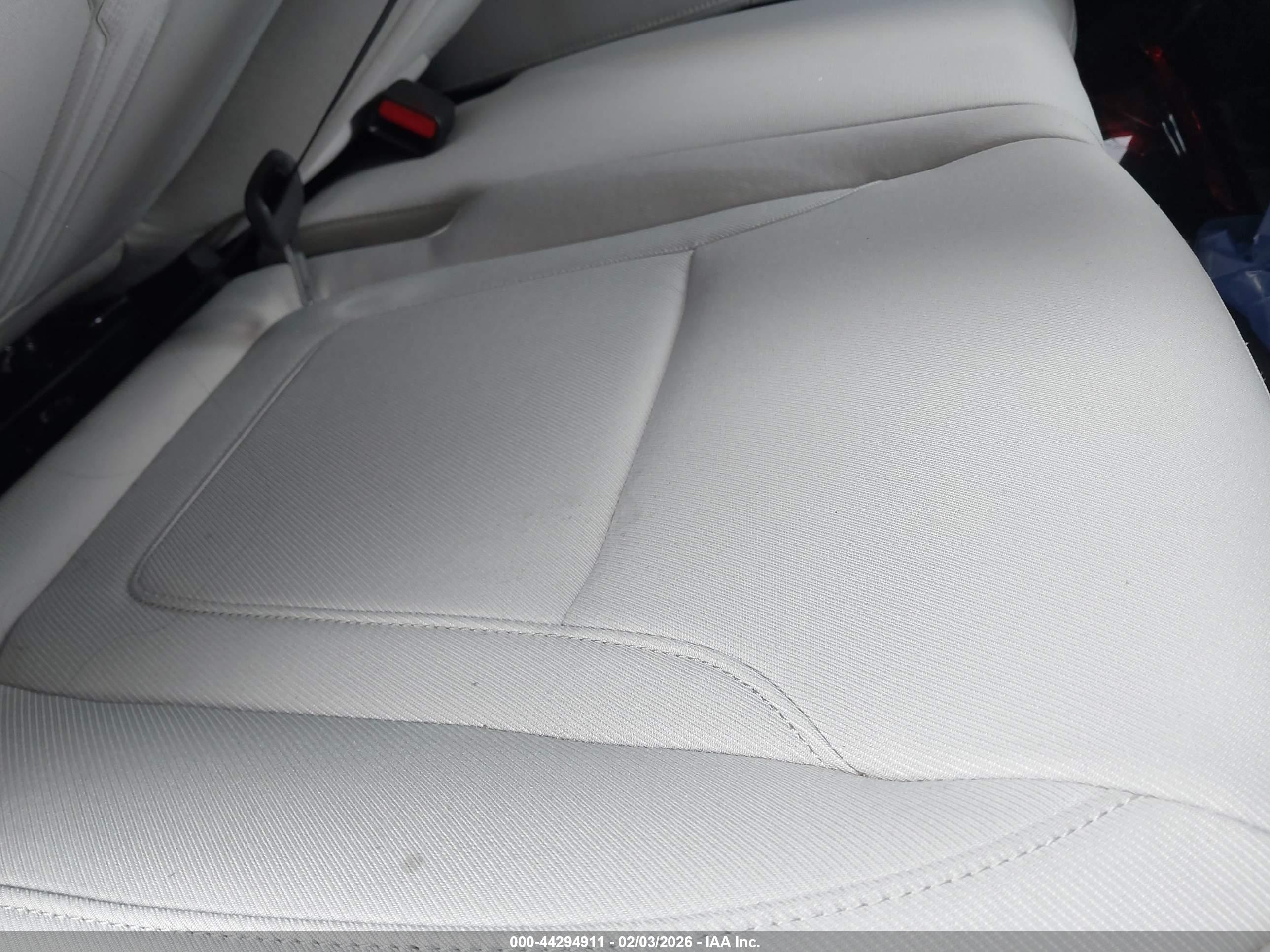 HYUNDAI TUCSON image 8