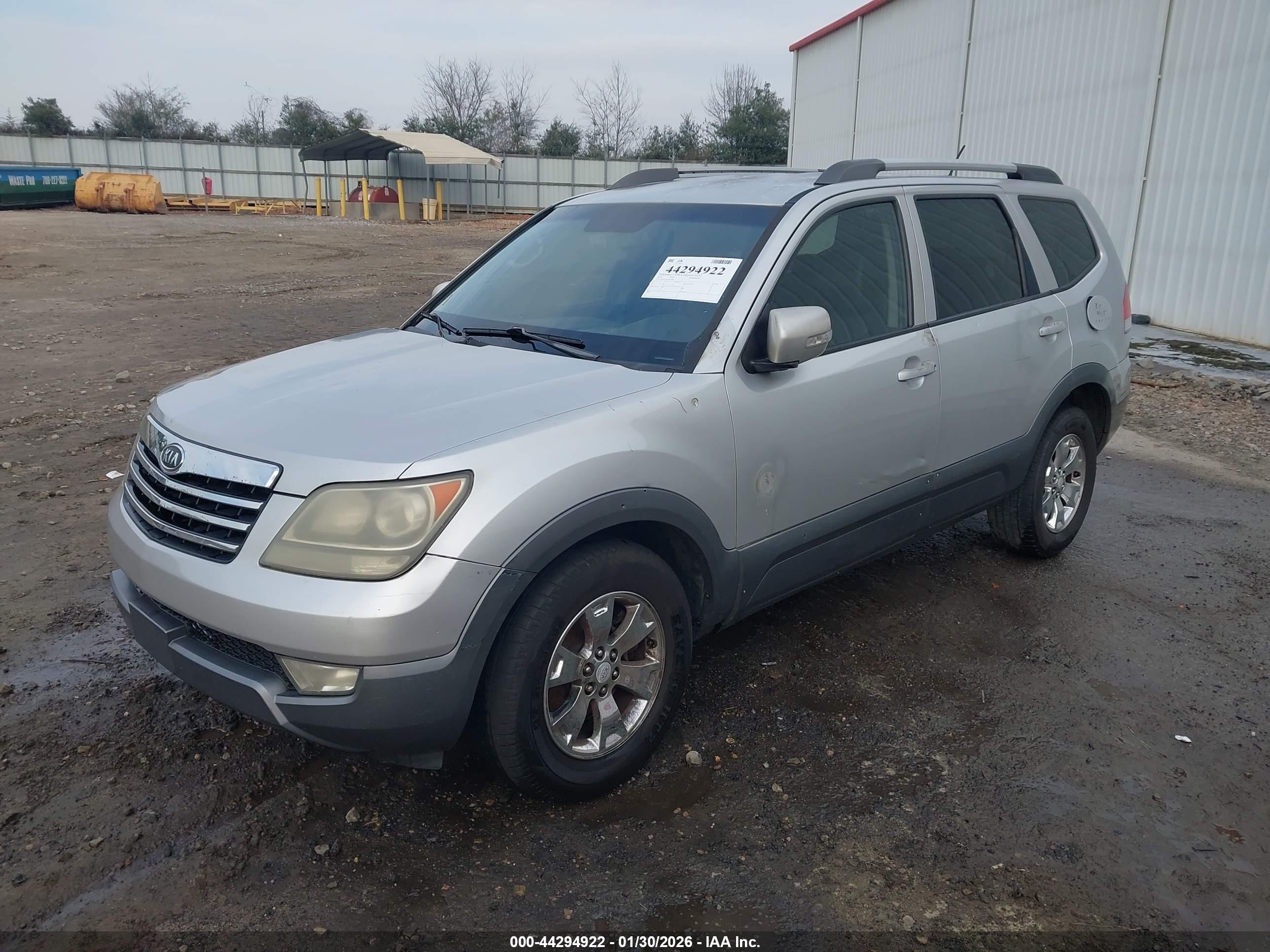 KIA BORREGO image 2