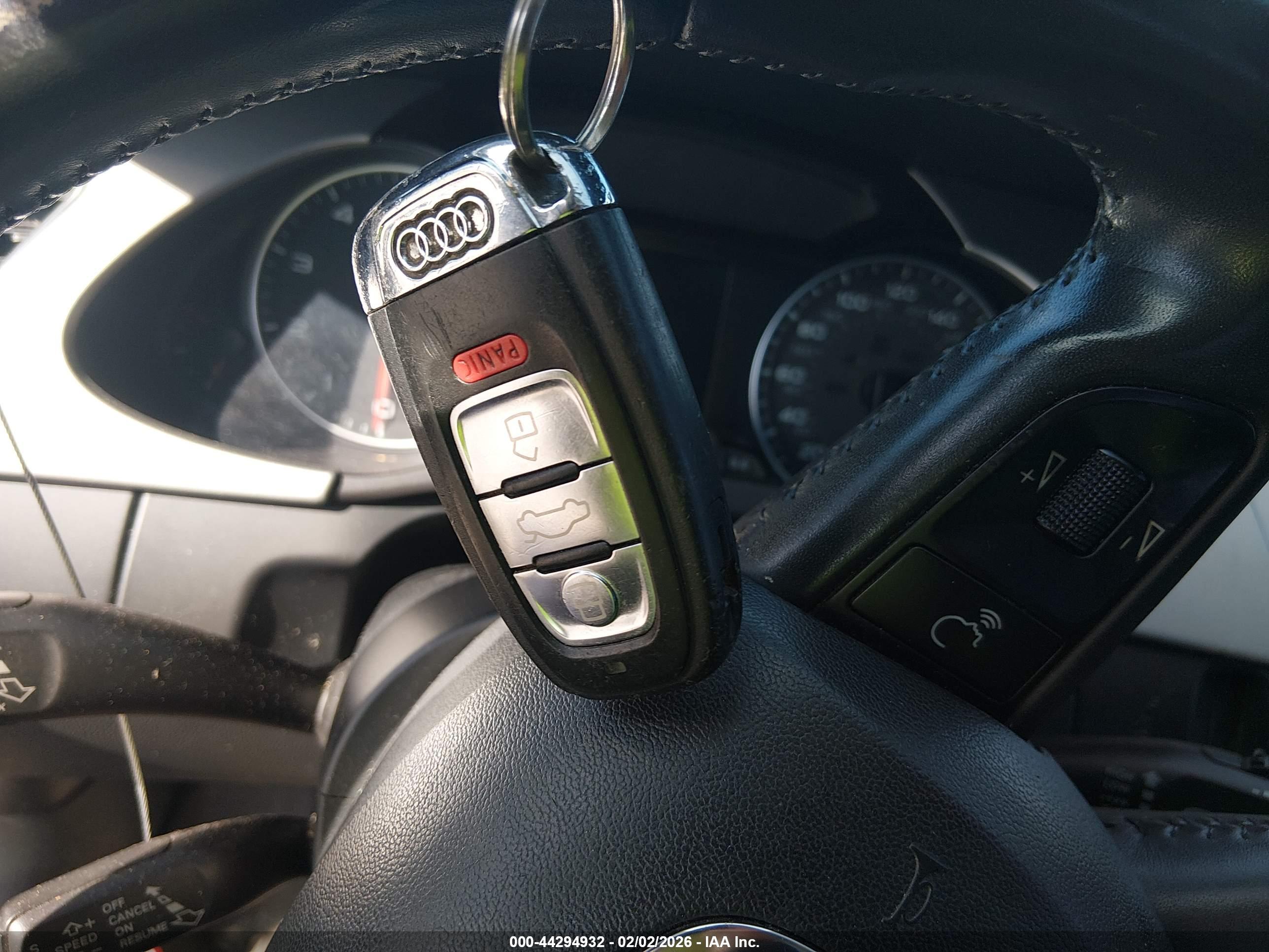 AUDI A4 image 11