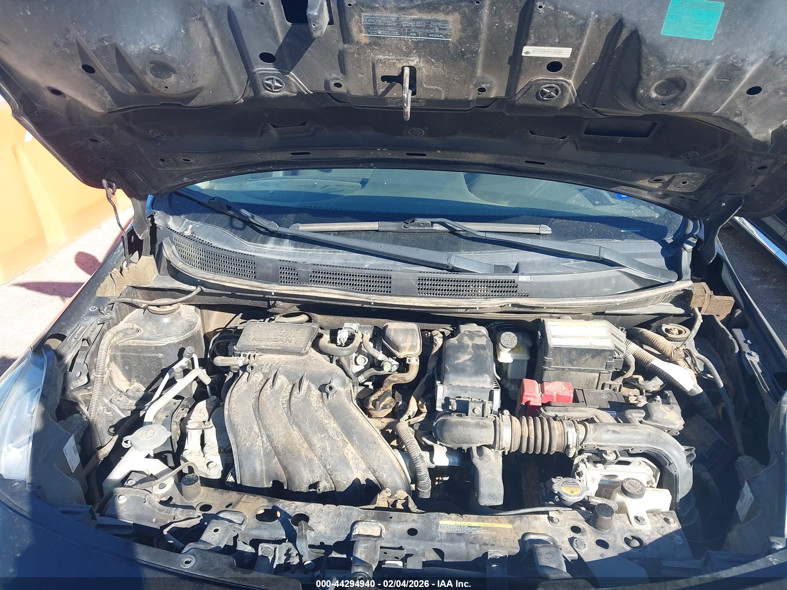 NISSAN VERSA image 10