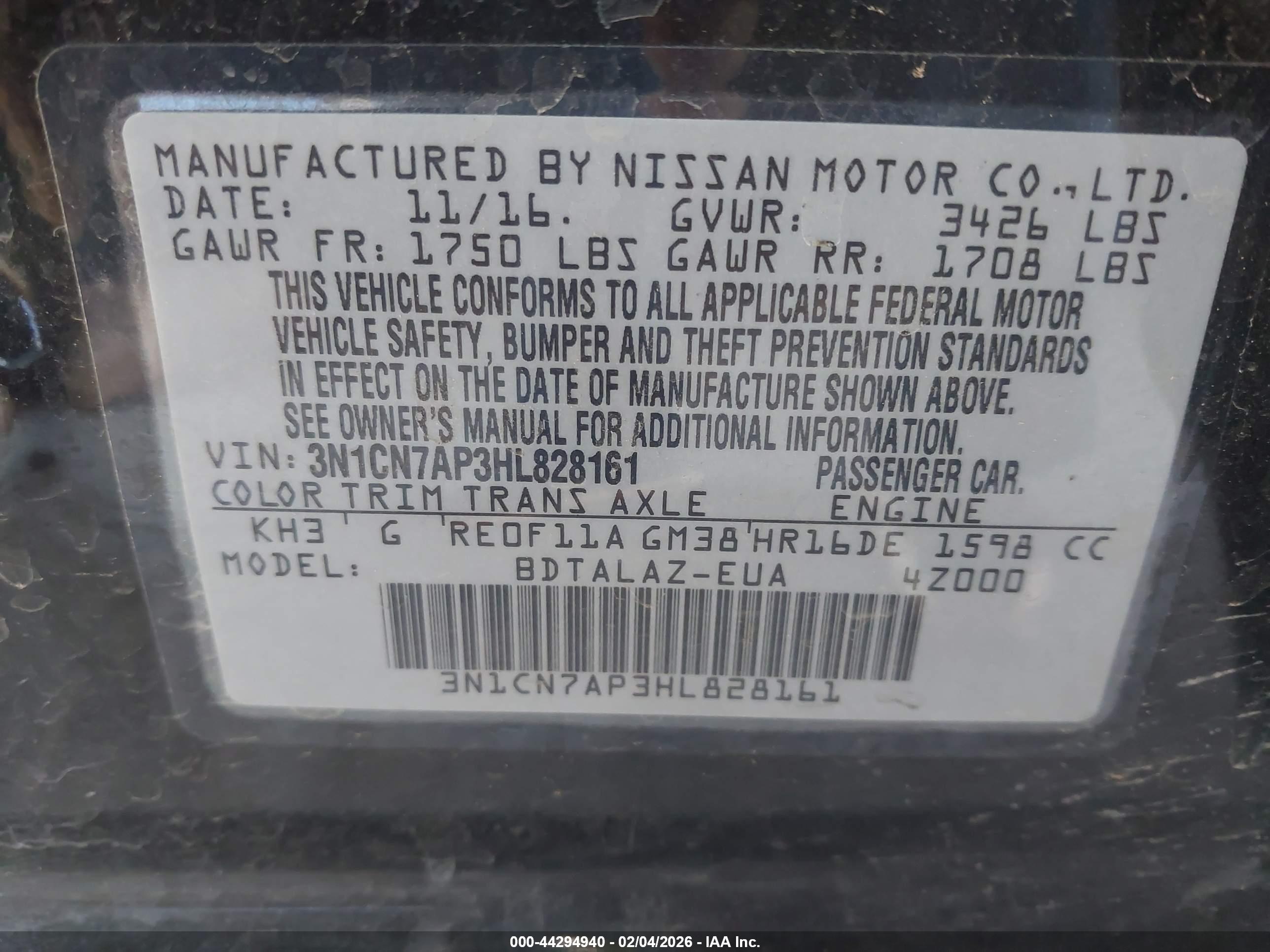 NISSAN VERSA image 9