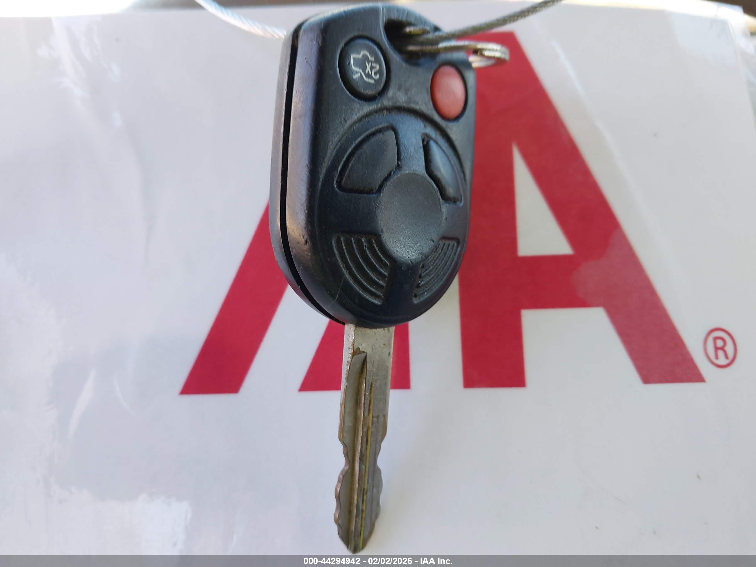 MAZDA TRIBUTE image 11