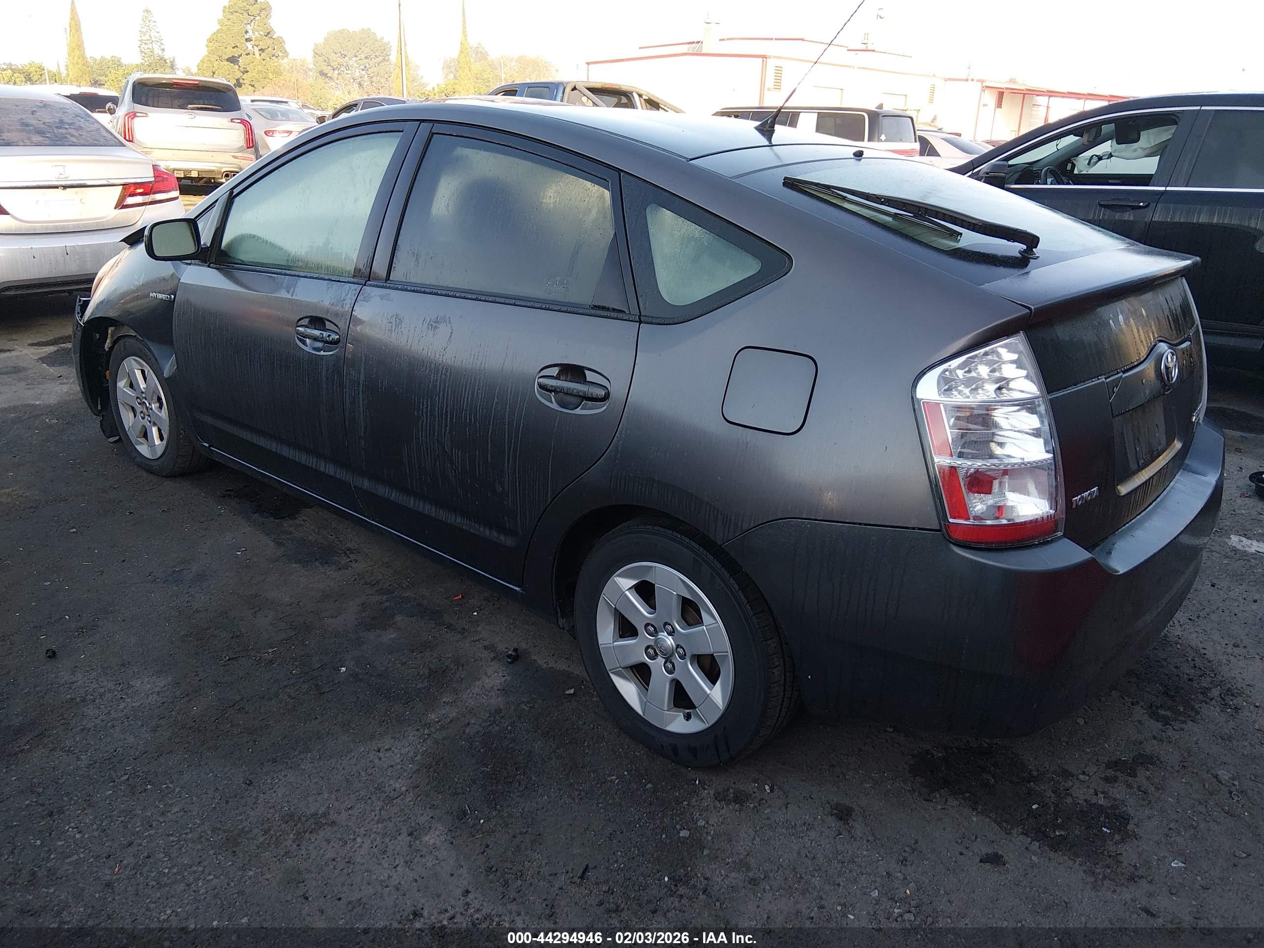 TOYOTA PRIUS image 3