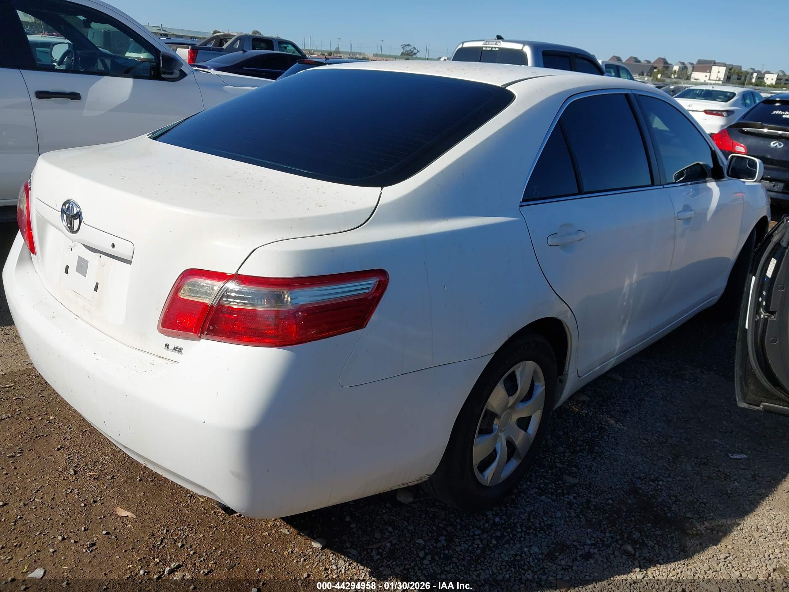 TOYOTA CAMRY image 4