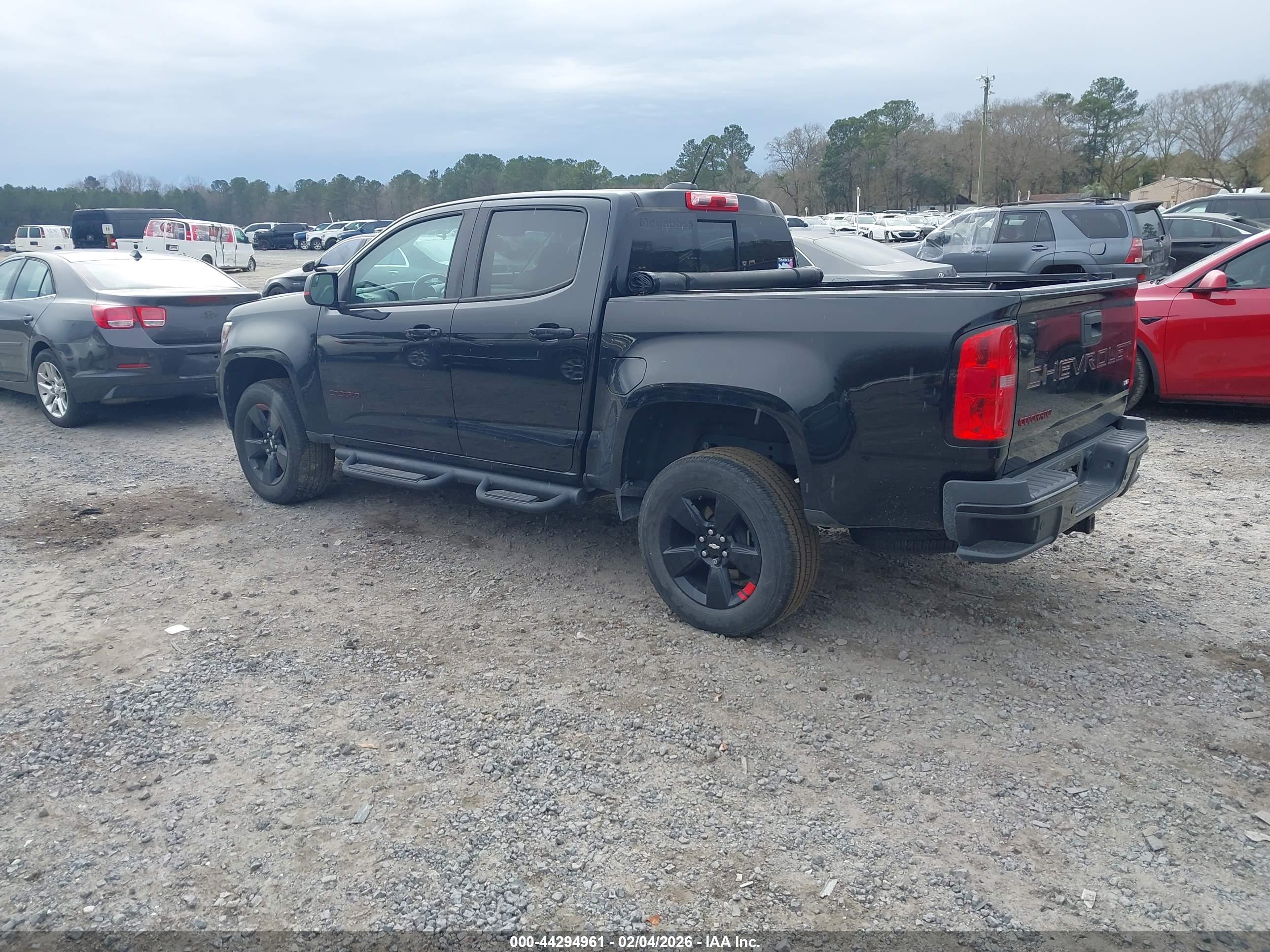 CHEVROLET COLORADO image 3