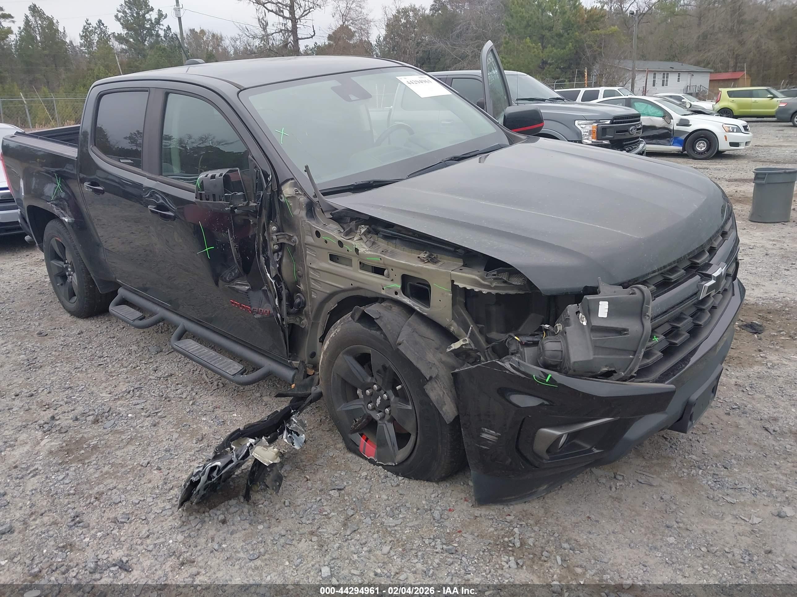 CHEVROLET COLORADO image 6