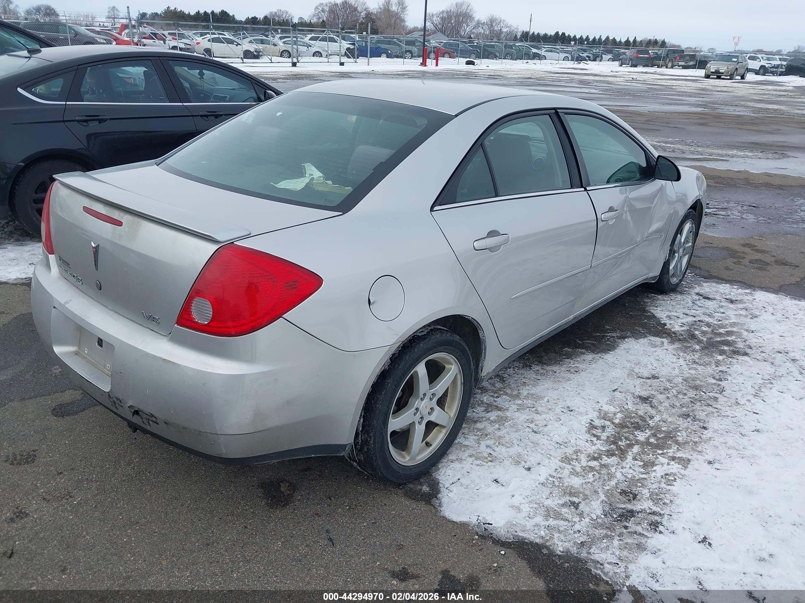 PONTIAC G6 image 4