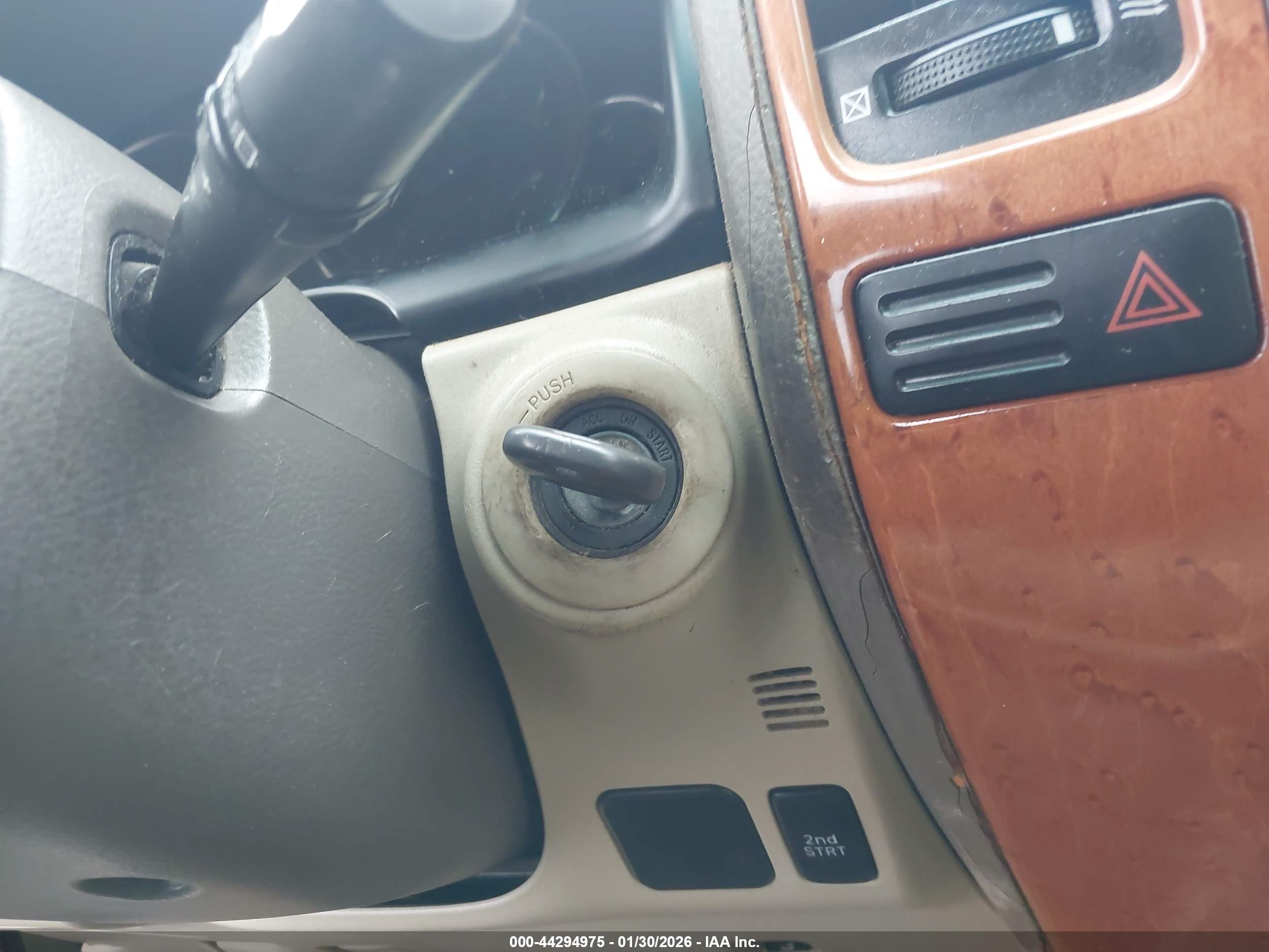 LEXUS GX image 11