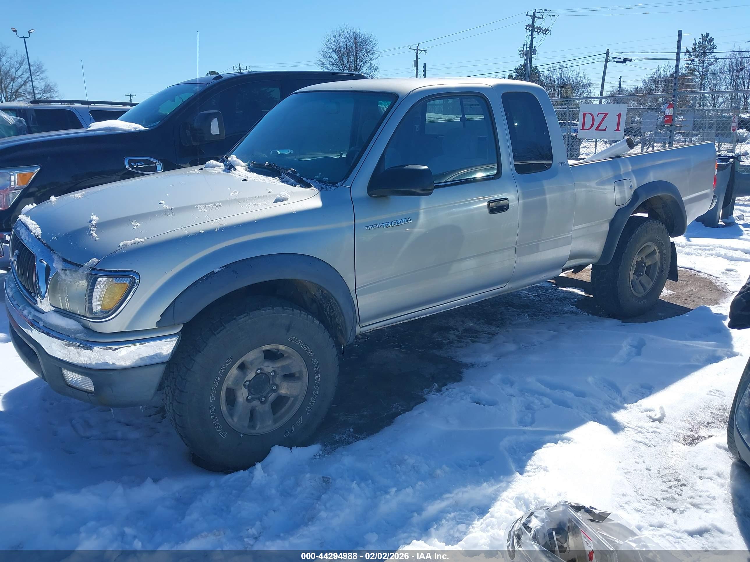 TOYOTA TACOMA image 2