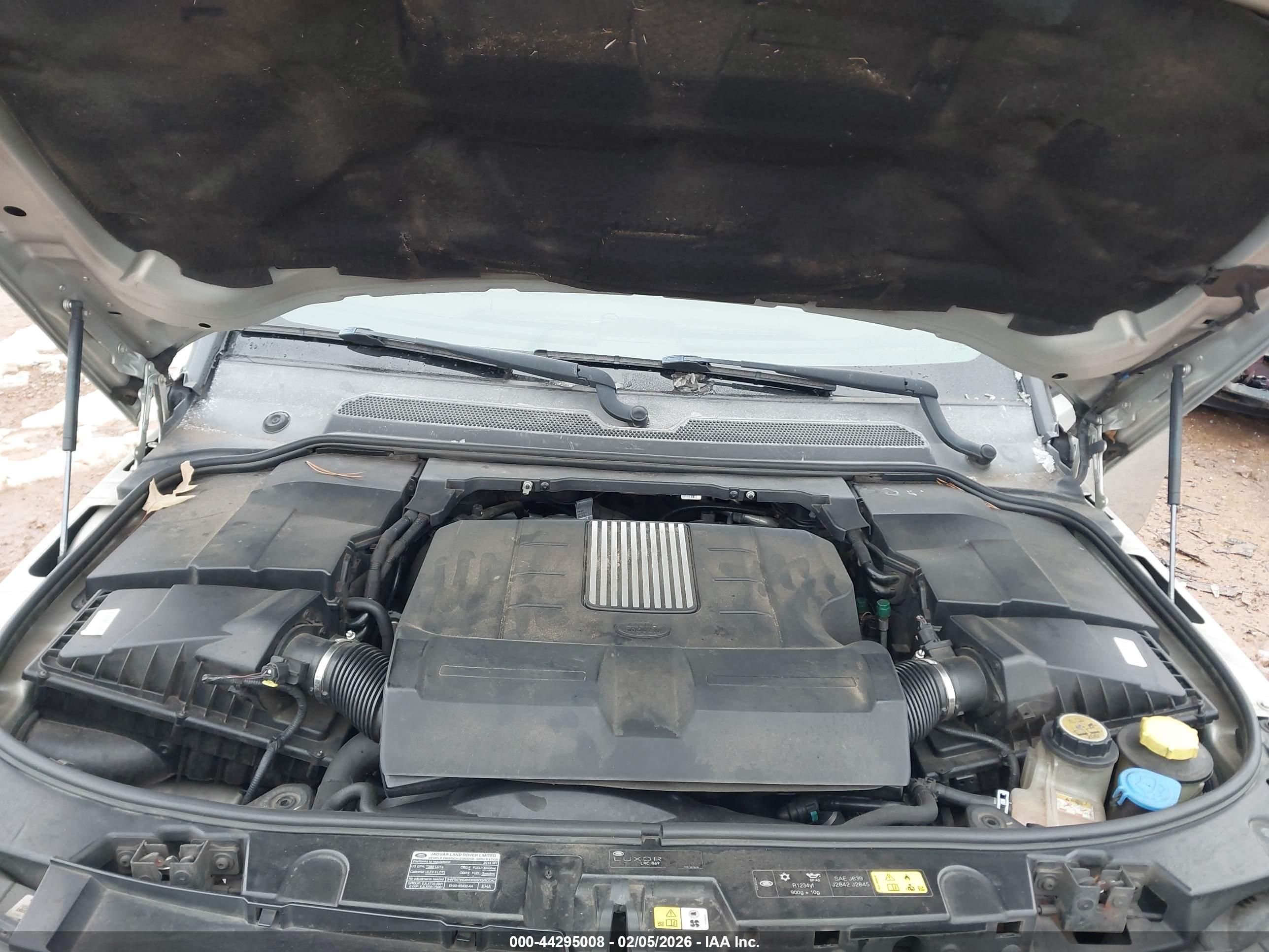 LAND ROVER image 10