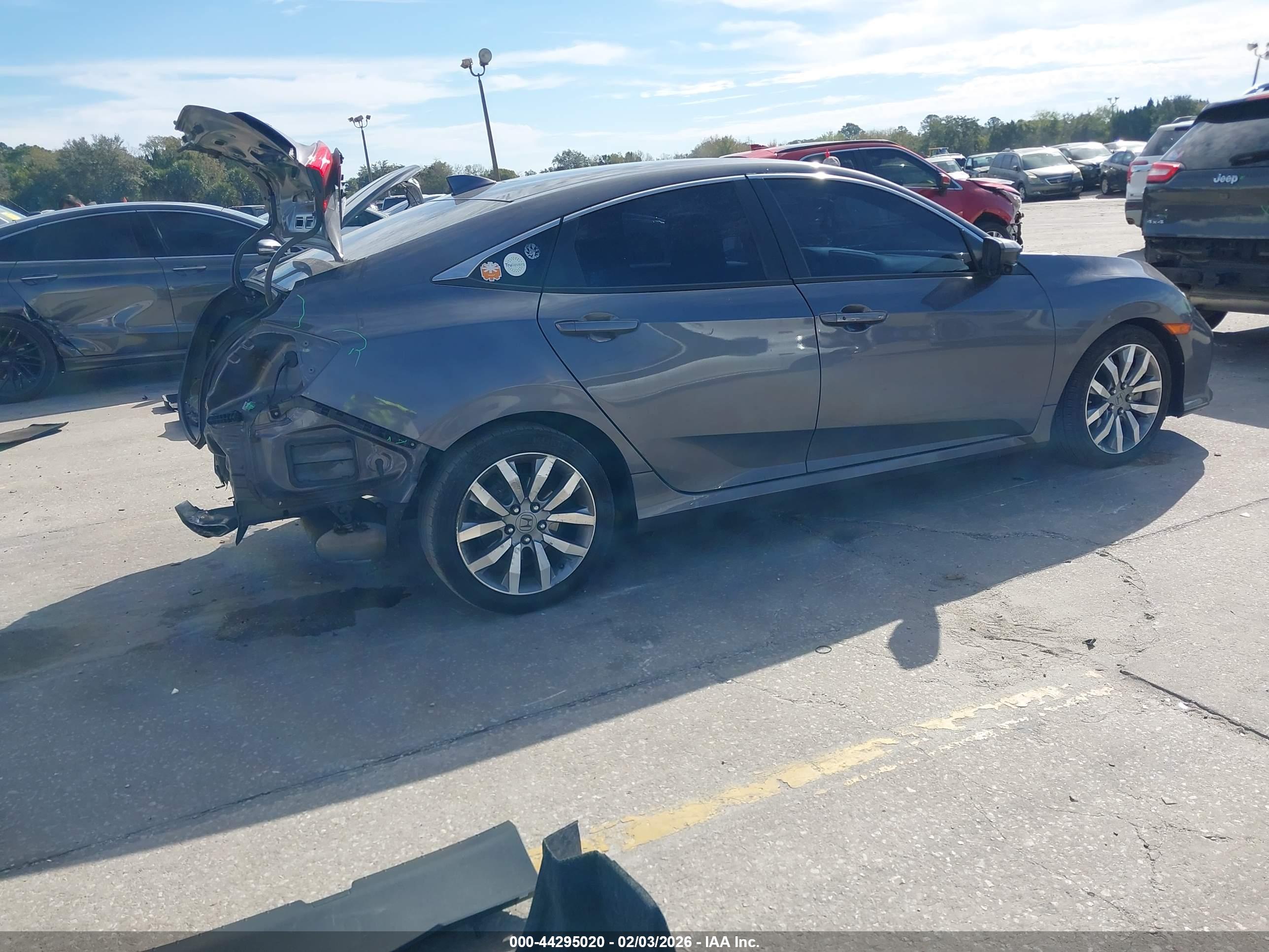 HONDA CIVIC image 4