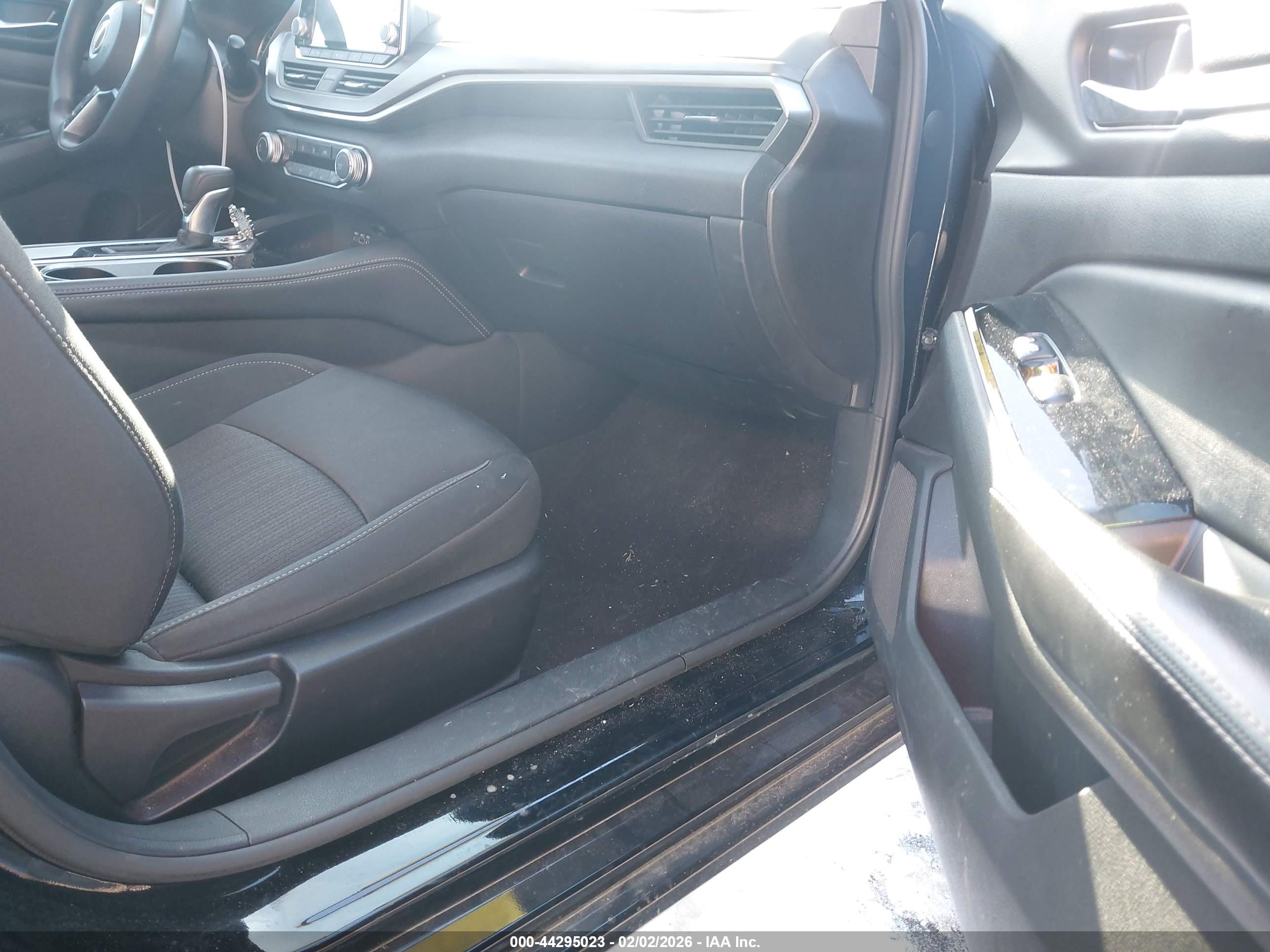 NISSAN ALTIMA image 5