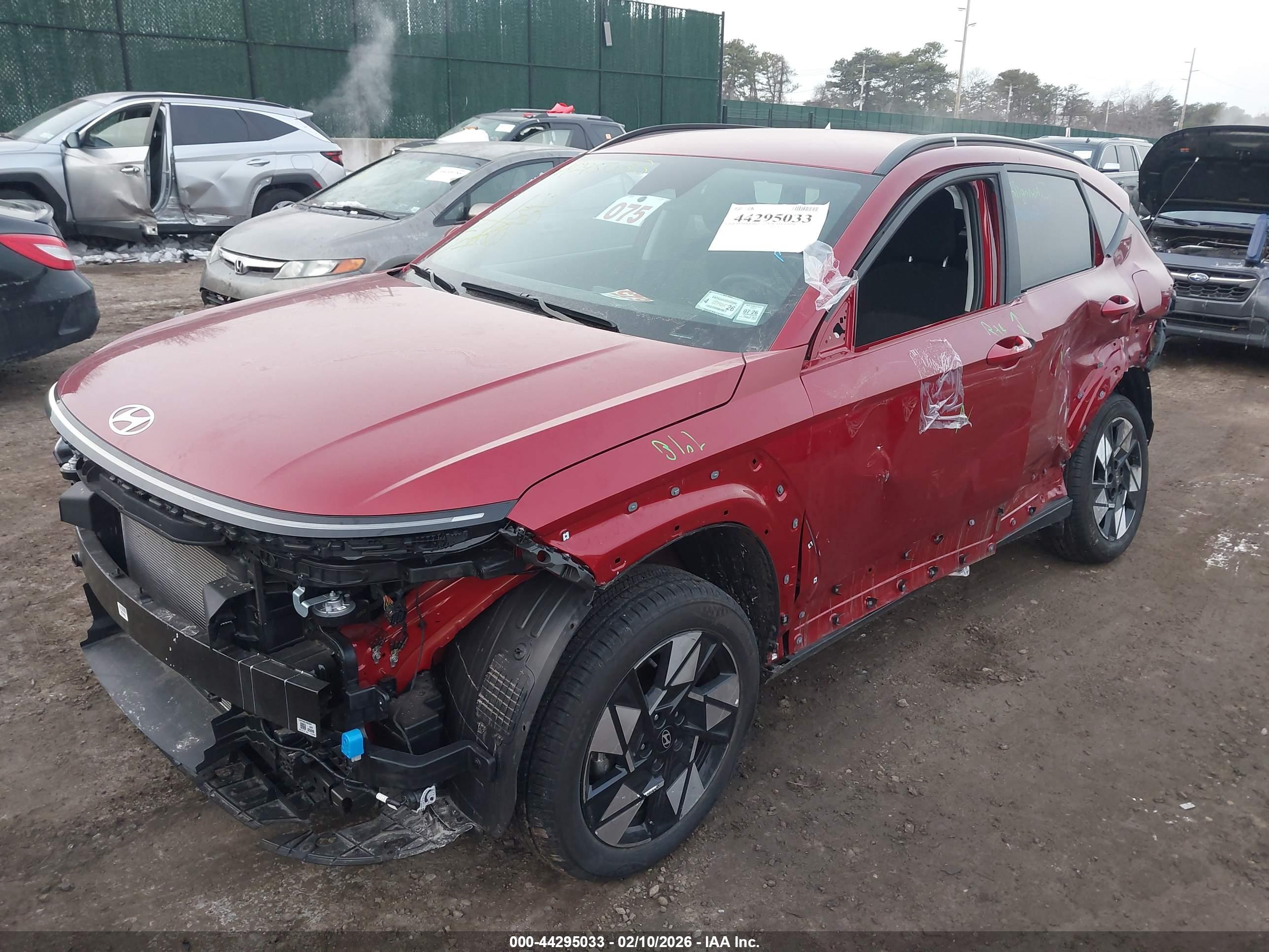 HYUNDAI KONA image 2
