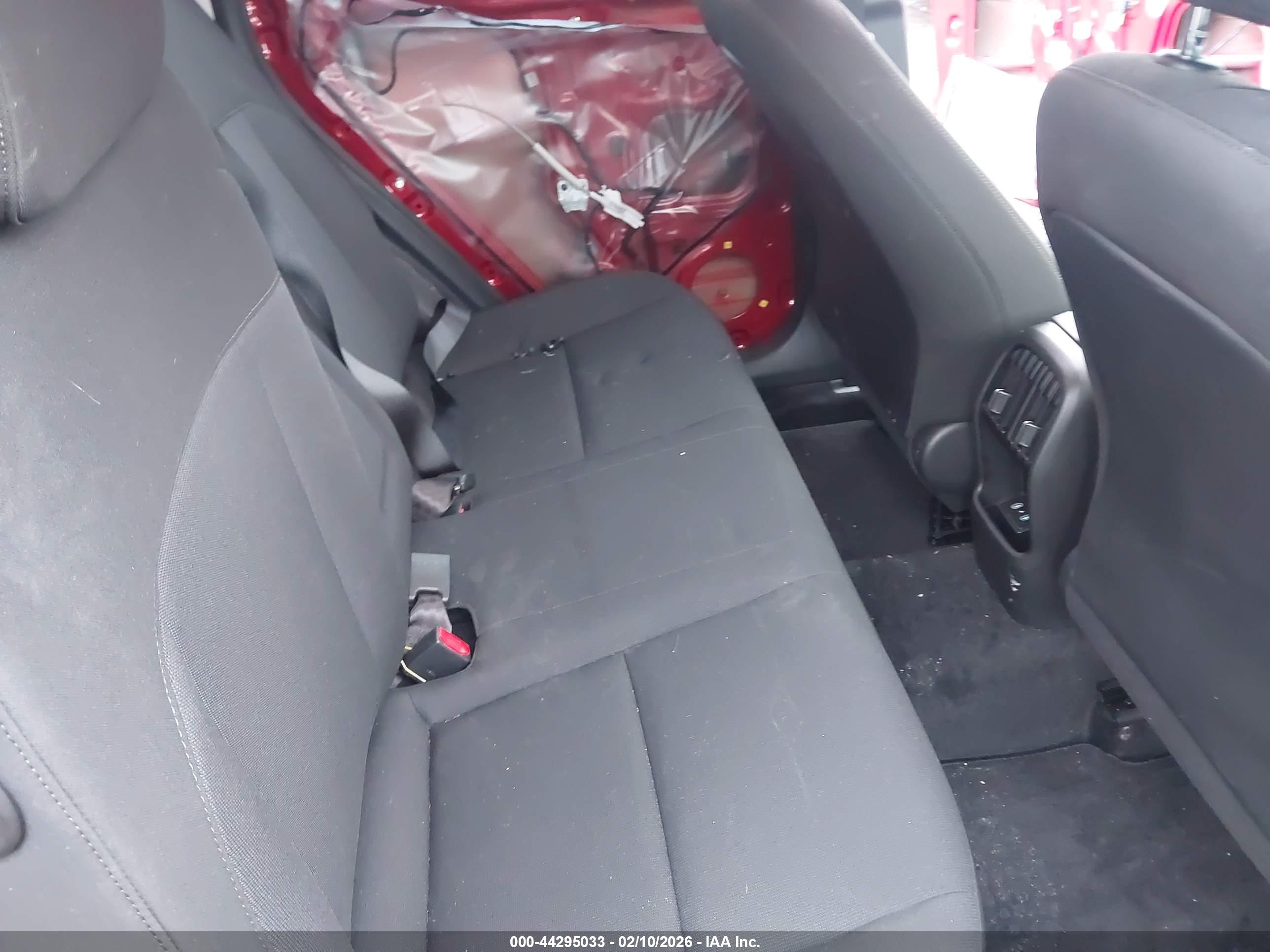 HYUNDAI KONA image 8