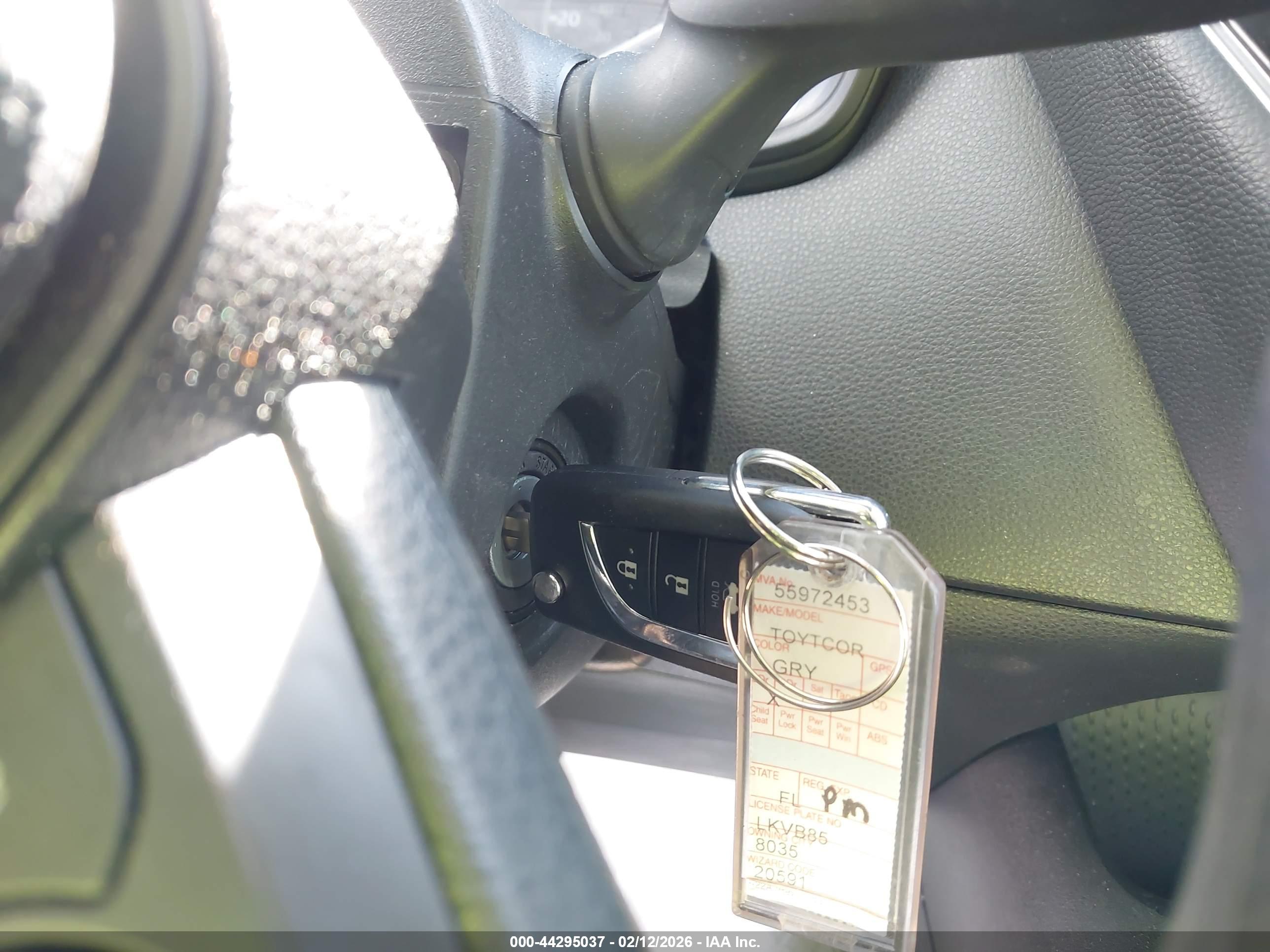 TOYOTA COROLLA image 11