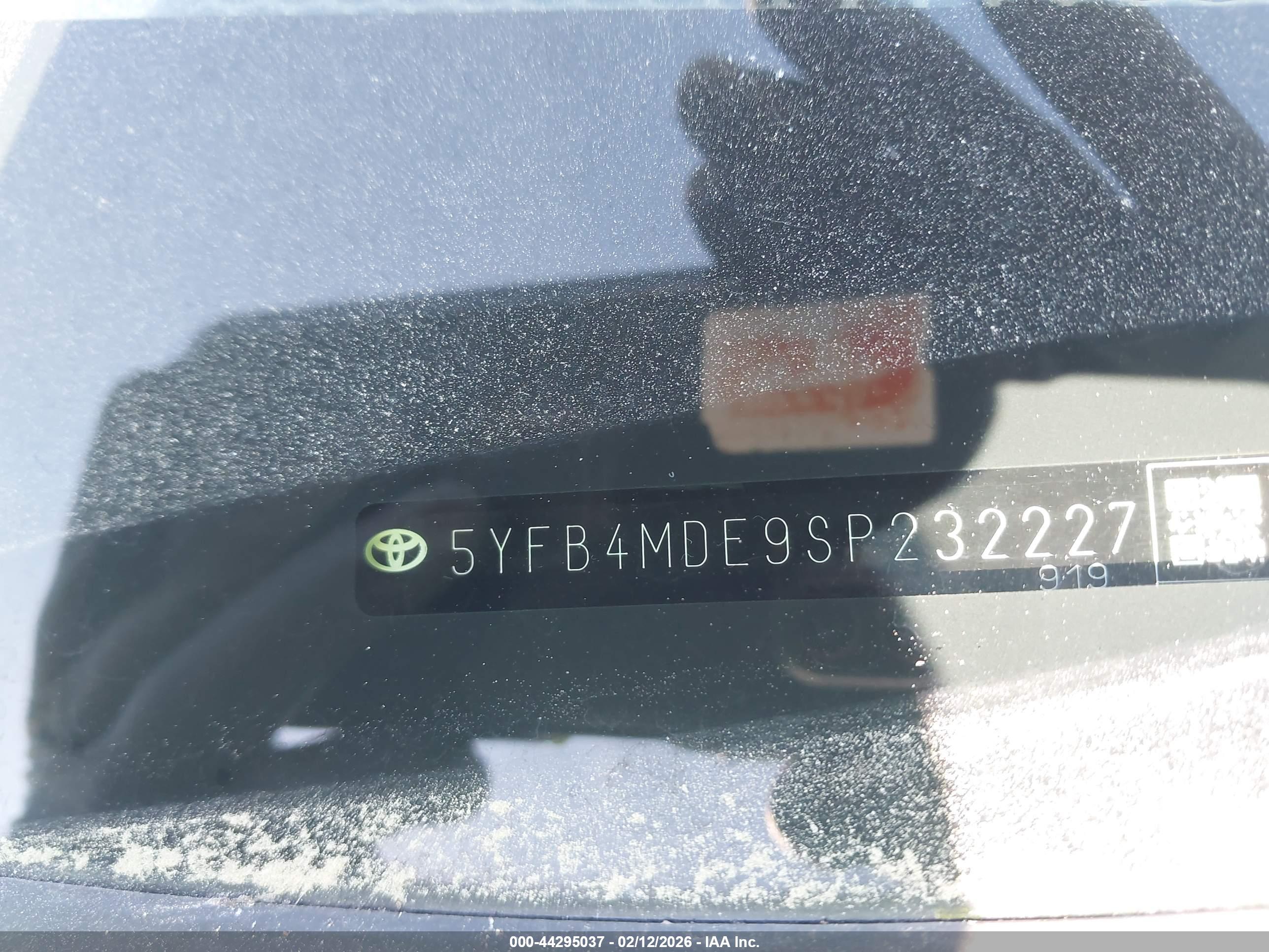 TOYOTA COROLLA image 9