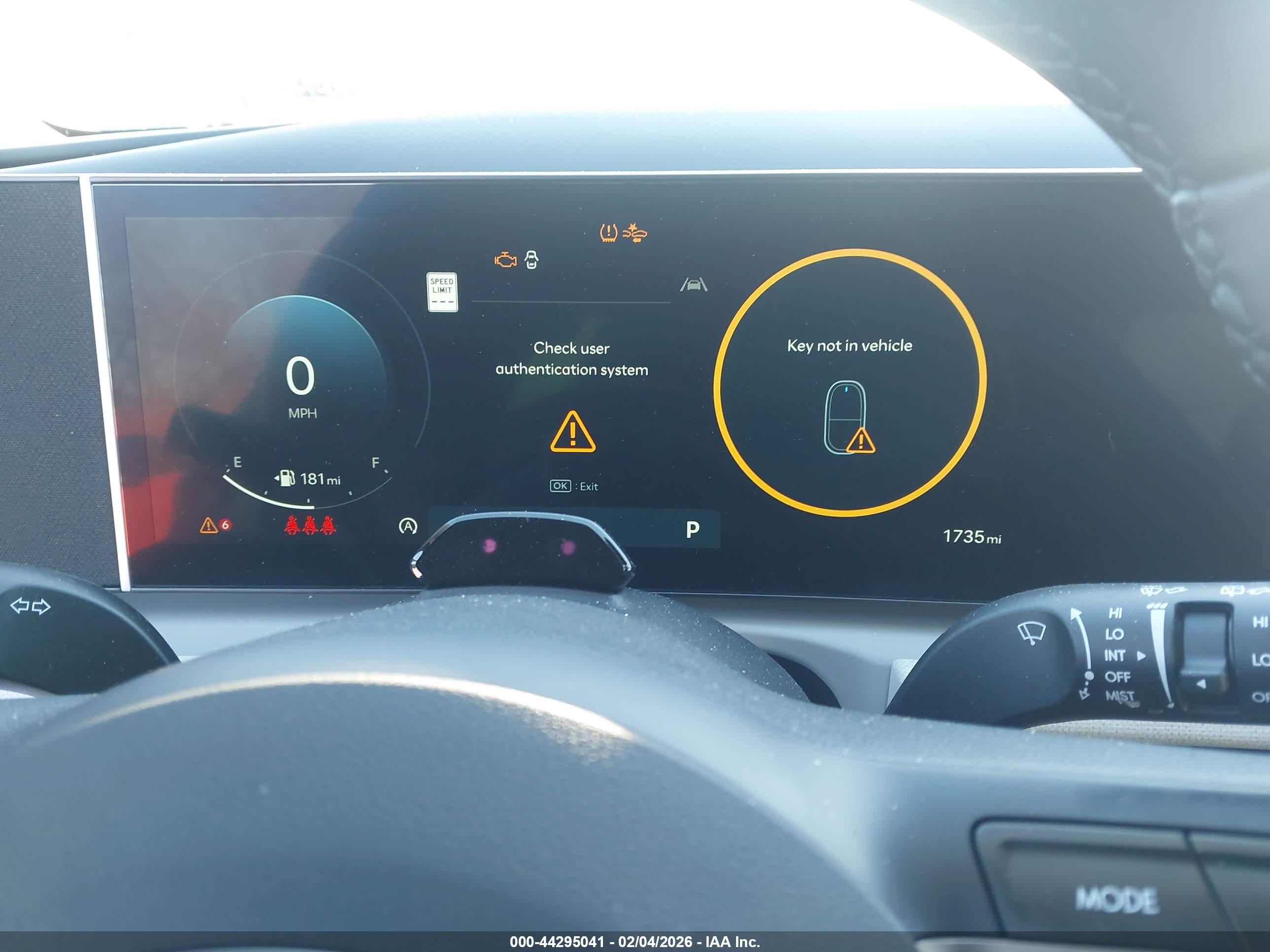 HYUNDAI TUCSON image 7