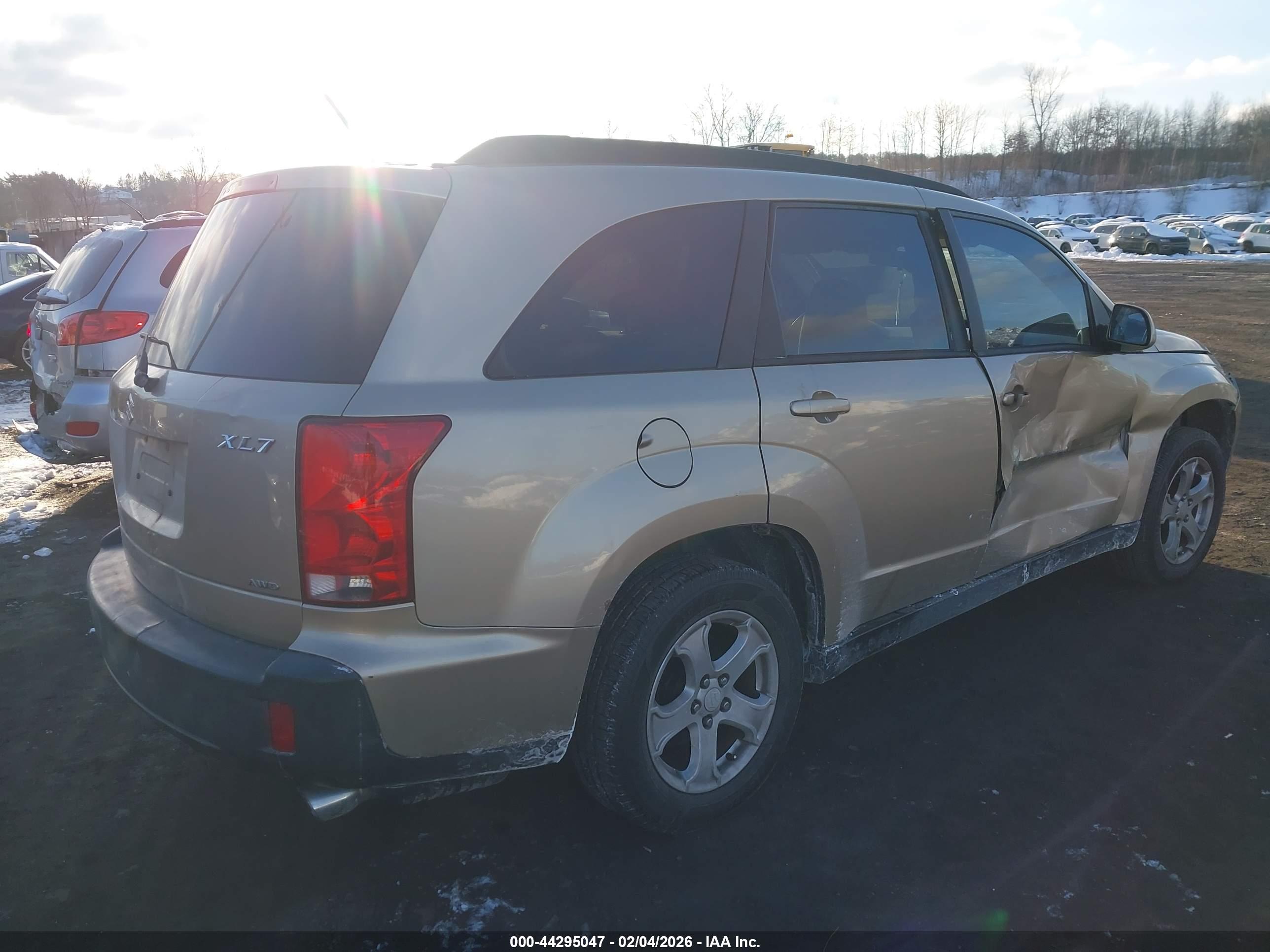 SUZUKI XL7 image 4