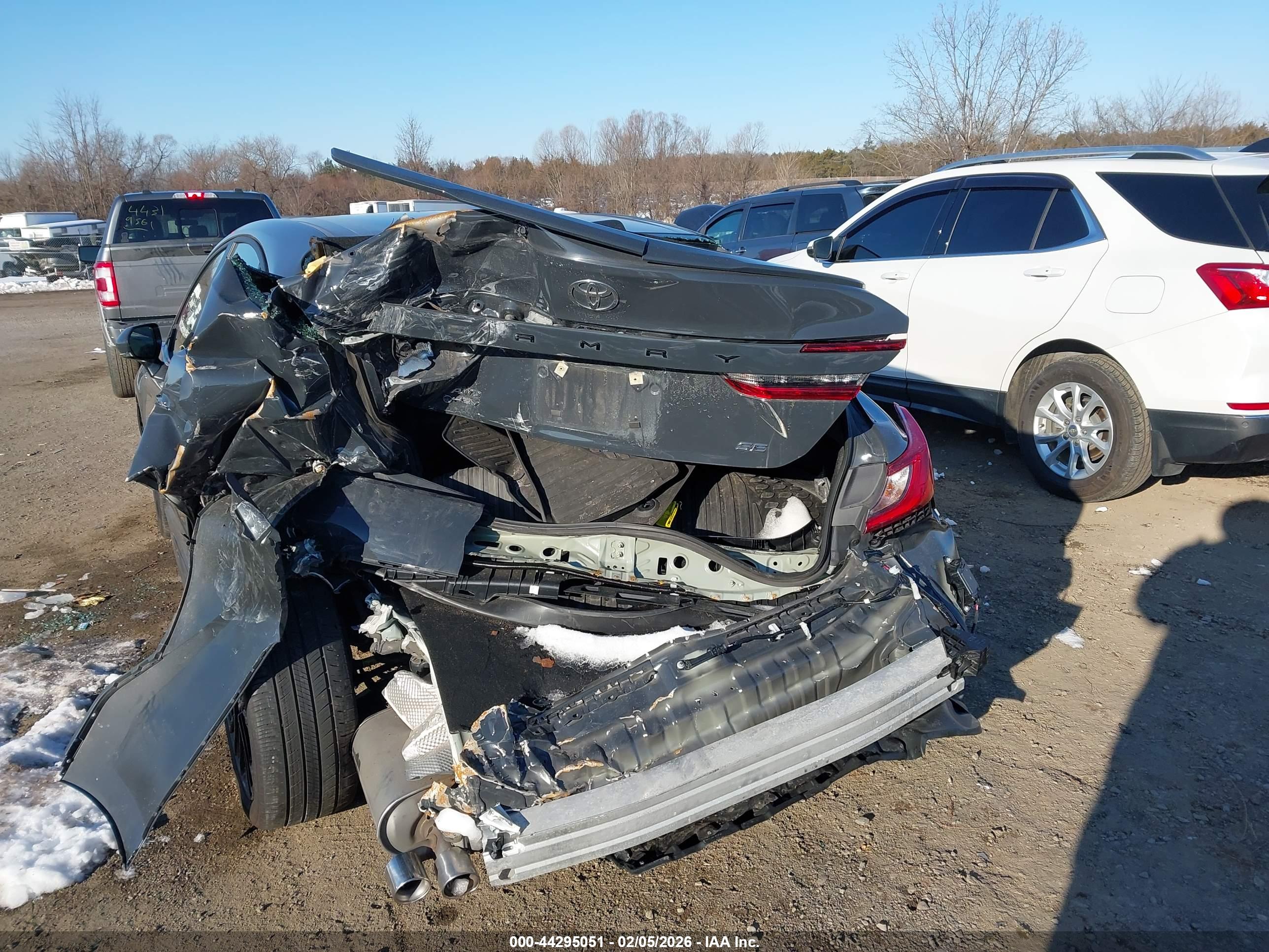 TOYOTA CAMRY image 6