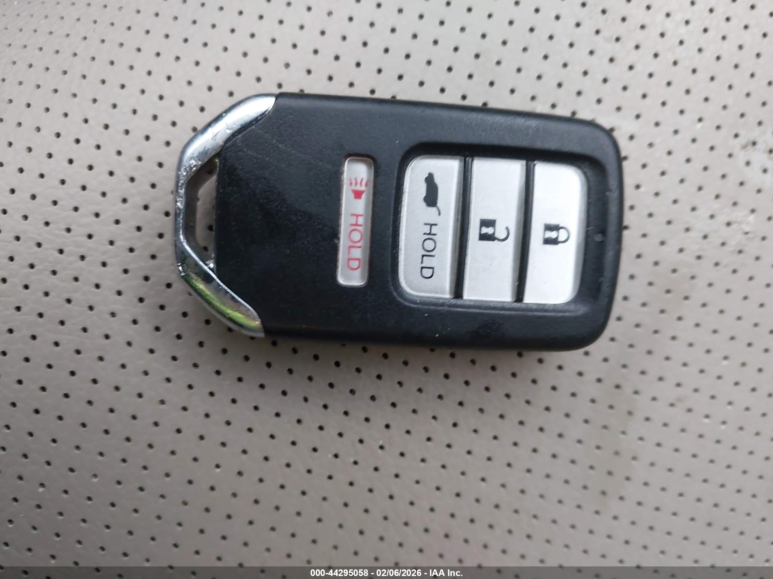 HONDA CR-V image 11