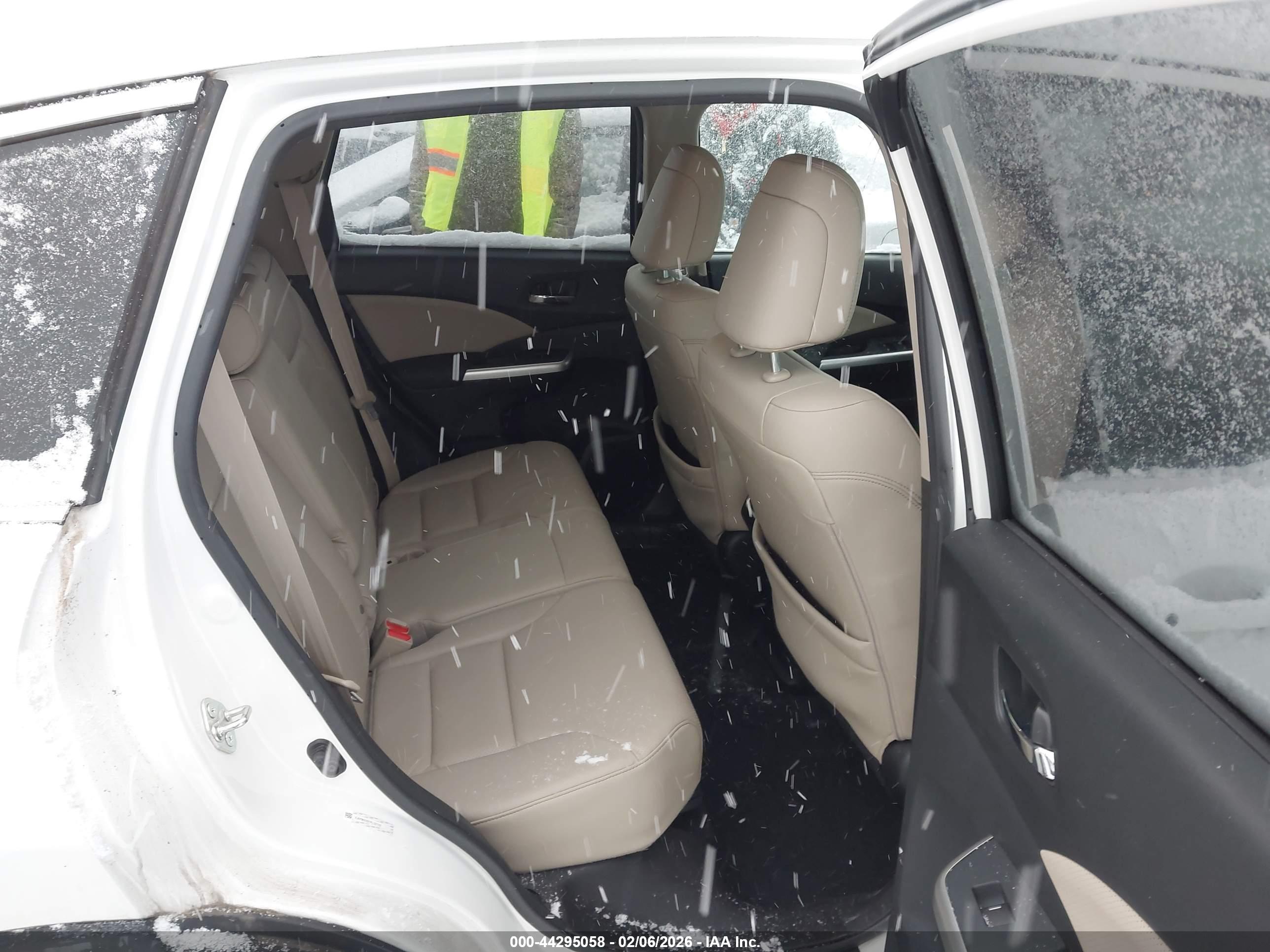 HONDA CR-V image 8