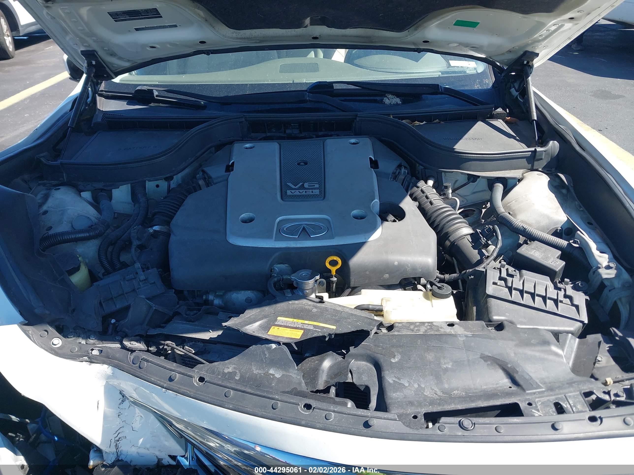 INFINITI G37 image 10