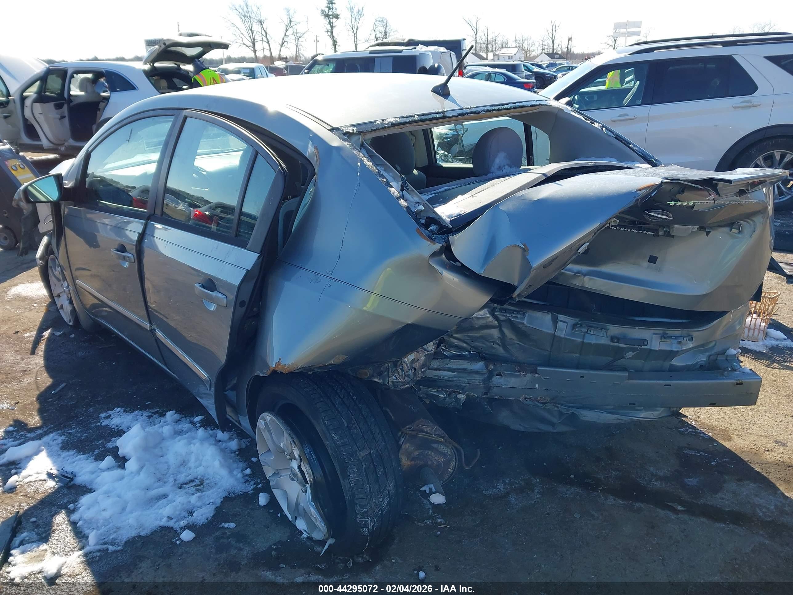 NISSAN SENTRA image 3