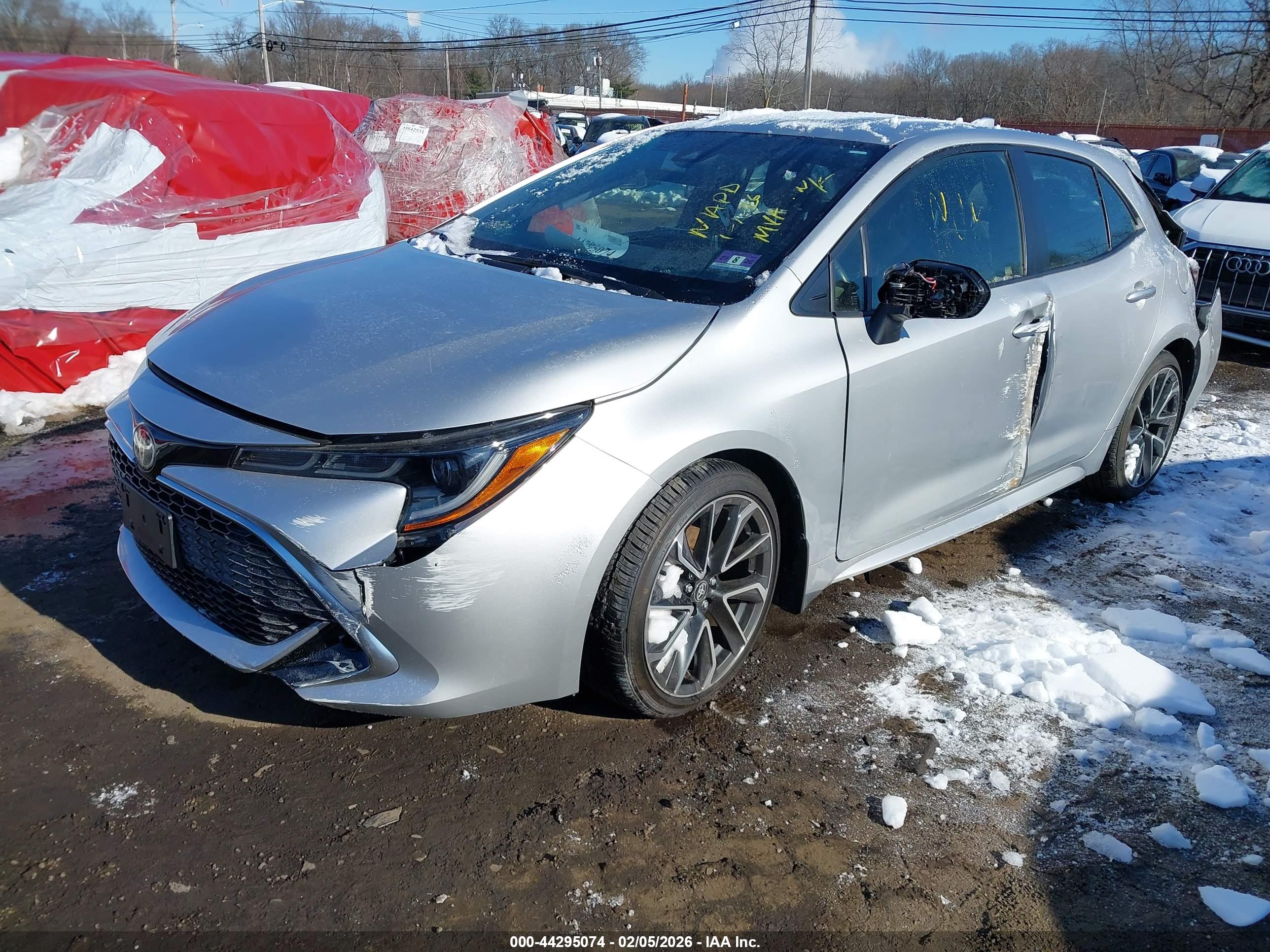 TOYOTA COROLLA image 2
